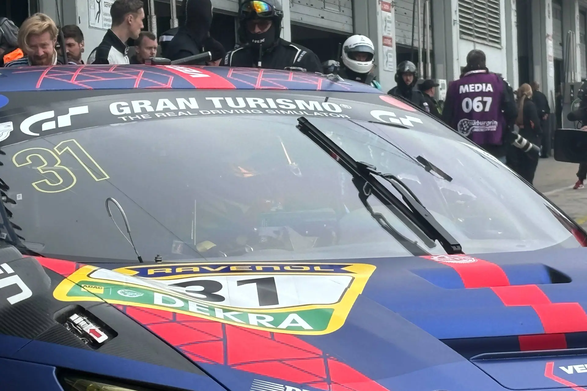Wanneer rijdt Max Verstappen weer op de Nürburgring met Mercedes?