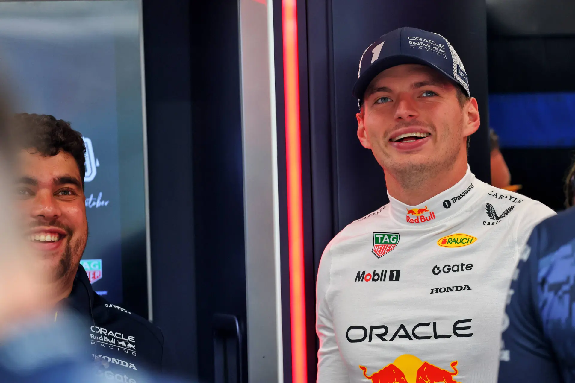 Verstappen komt met hilarisch antwoord op vraag voor Tsunoda
