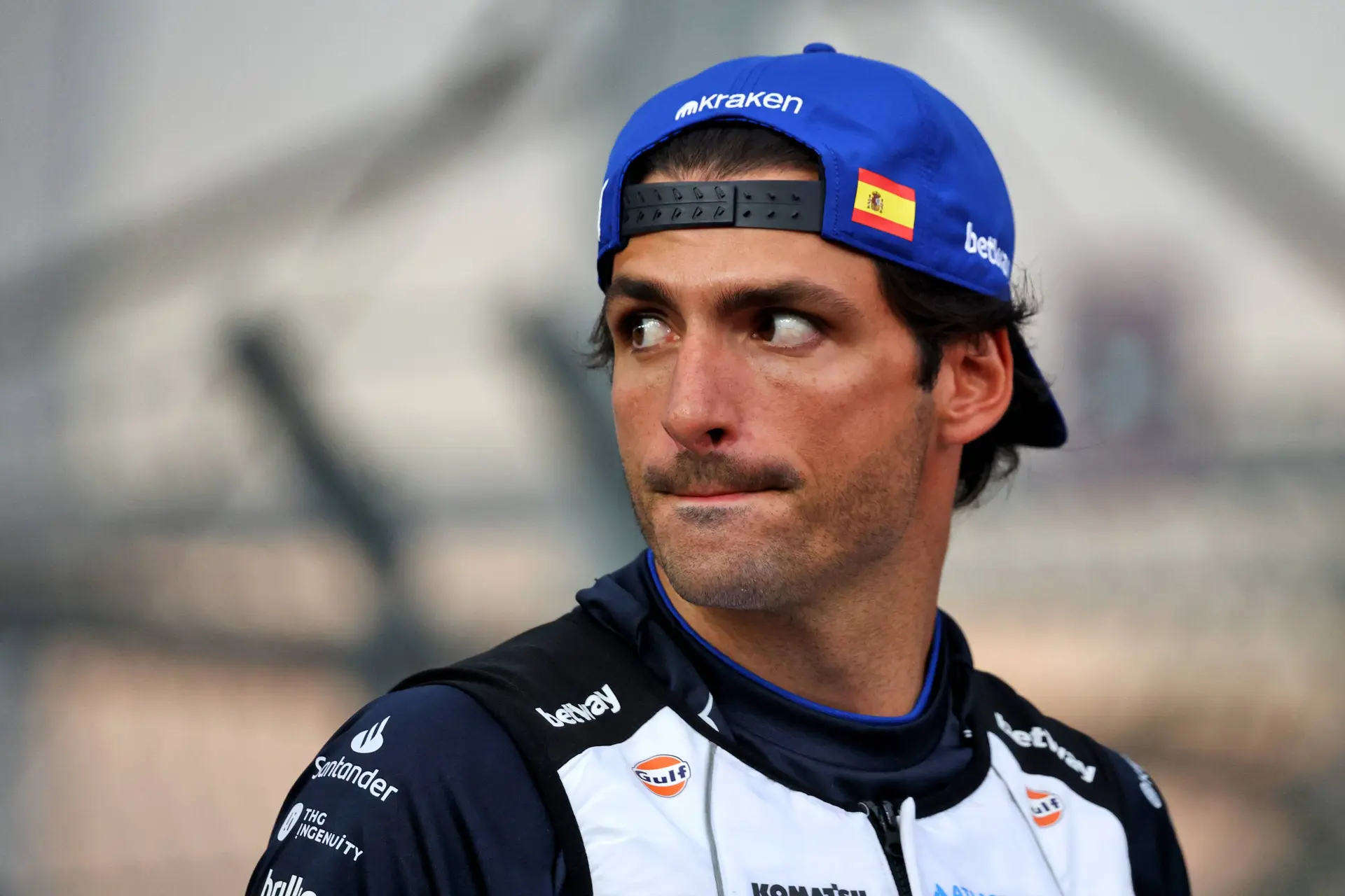 Sainz verwacht niet dat Verstappen met gelijke auto’s zou domineren
