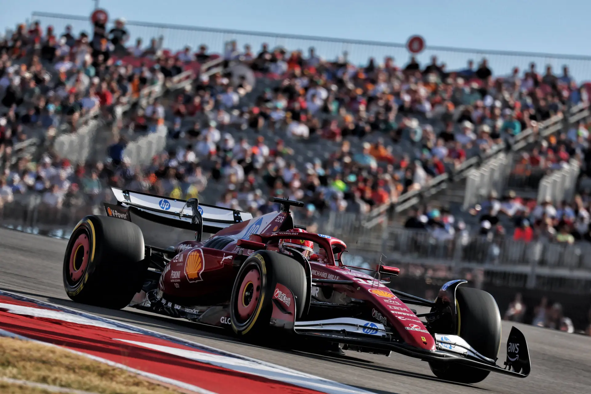 Leclerc pounces on Norris at the start, good gateway for Piastri in Austin