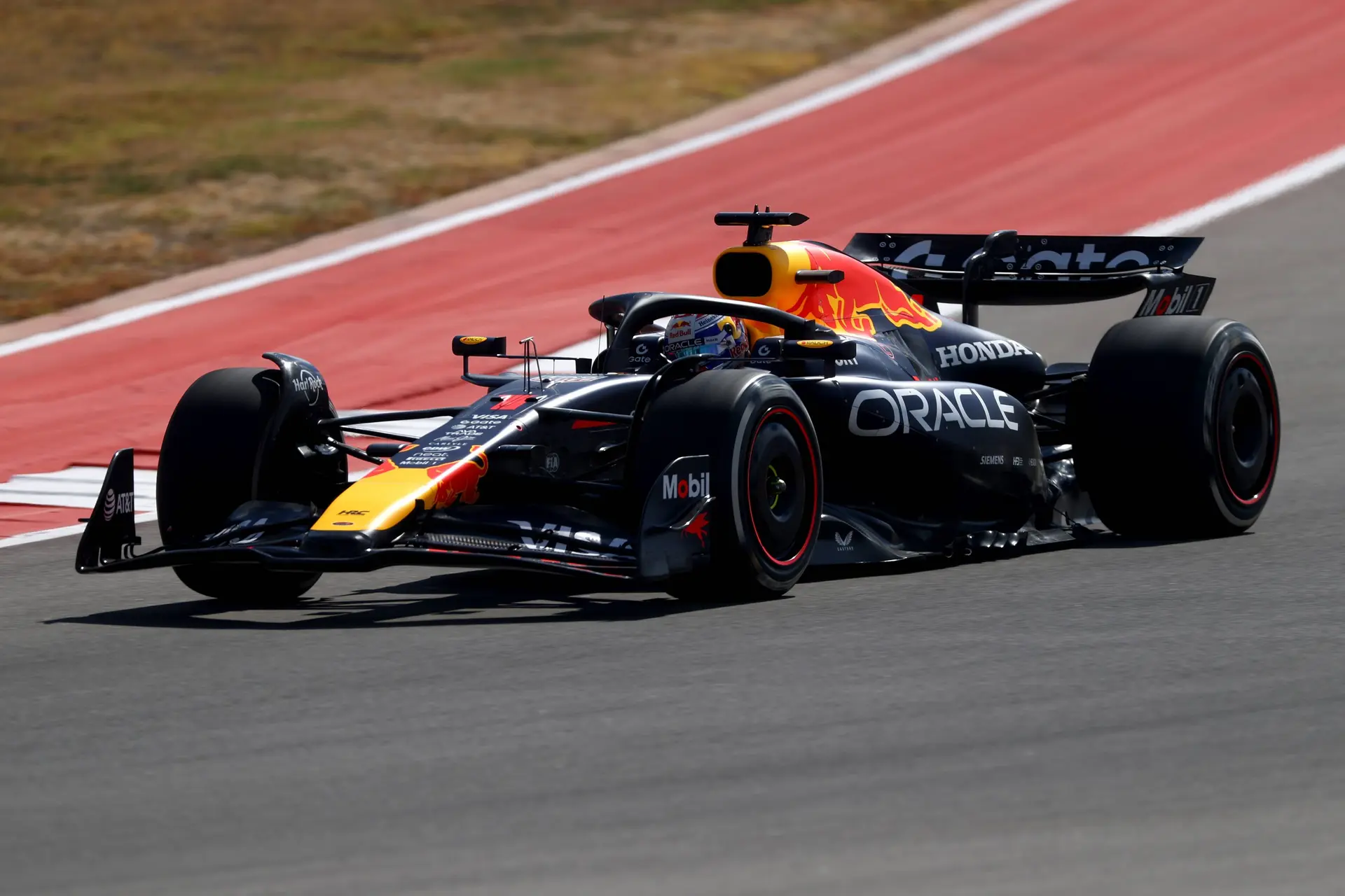 Uitslag sprintkwalificatie Amerika | Verstappen verslaat McLaren