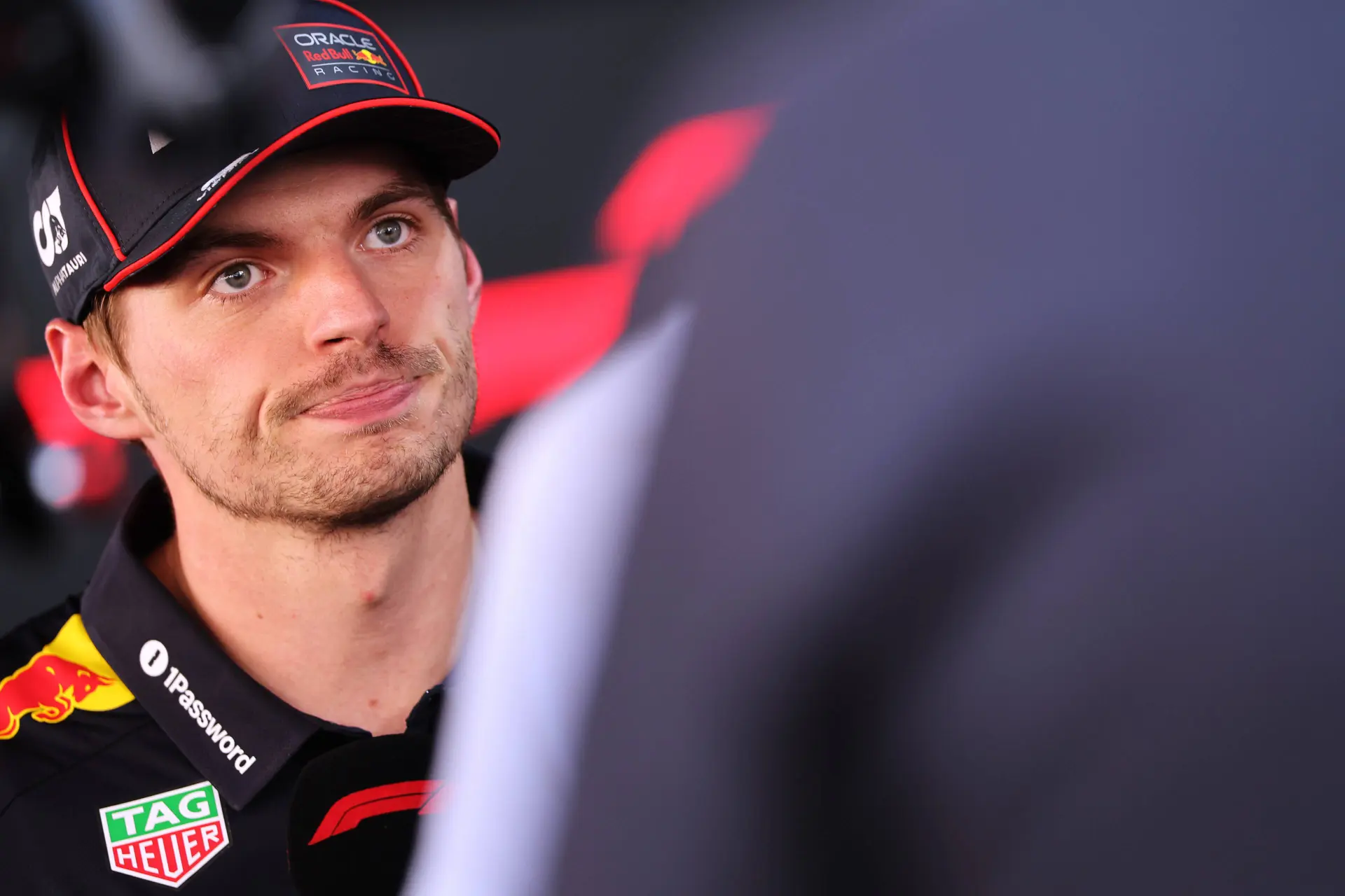 Verstappen over 'tape-incident': "Misschien een beetje uit de hand gelopen"