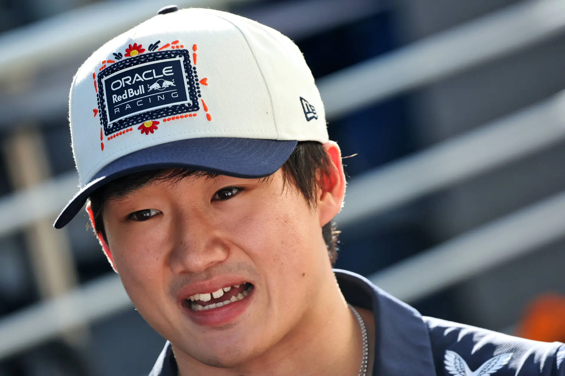 Tsunoda aplogises to Lawson over fiery bull**** comments