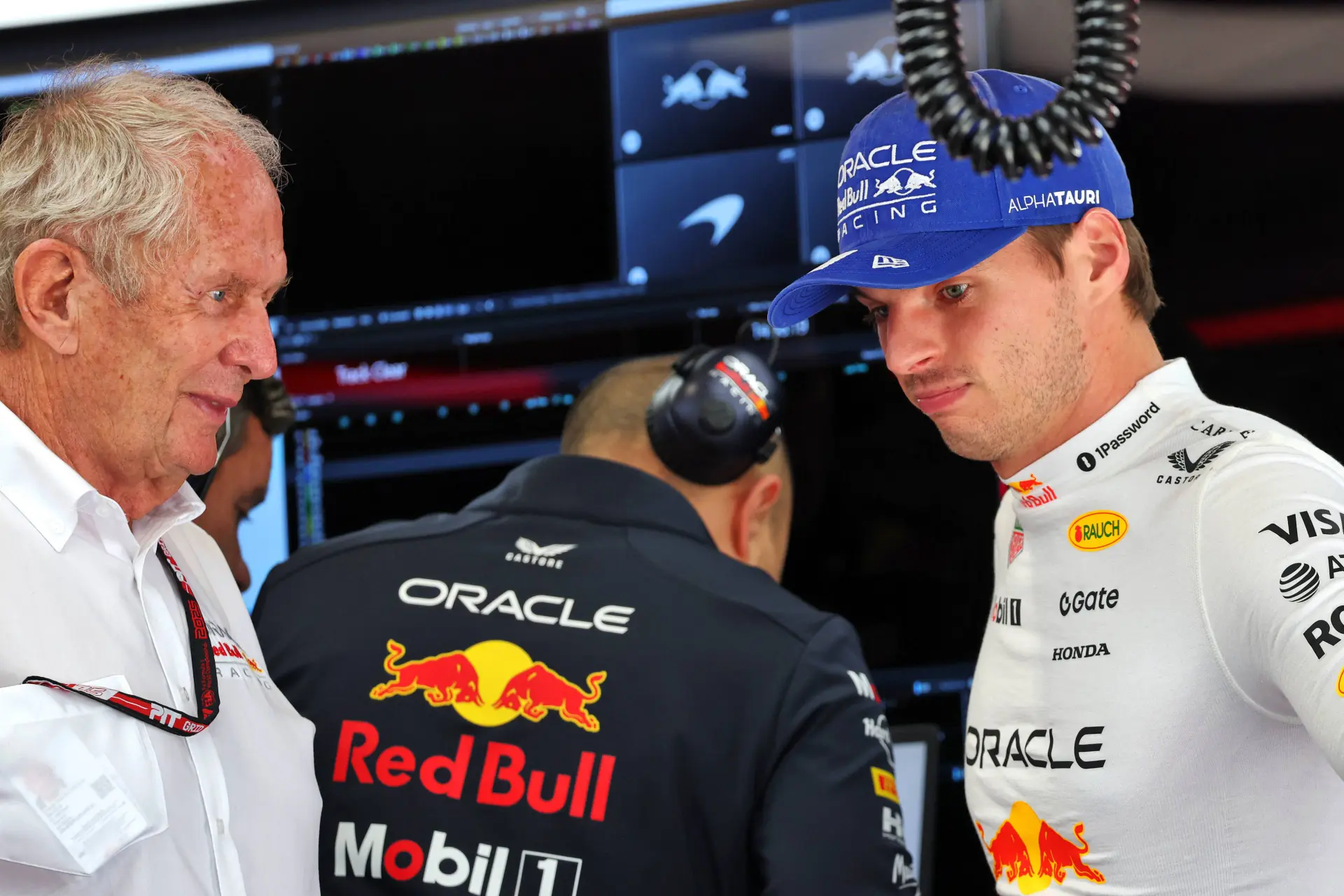 Red Bull throws away Verstappen’s championship after massive error