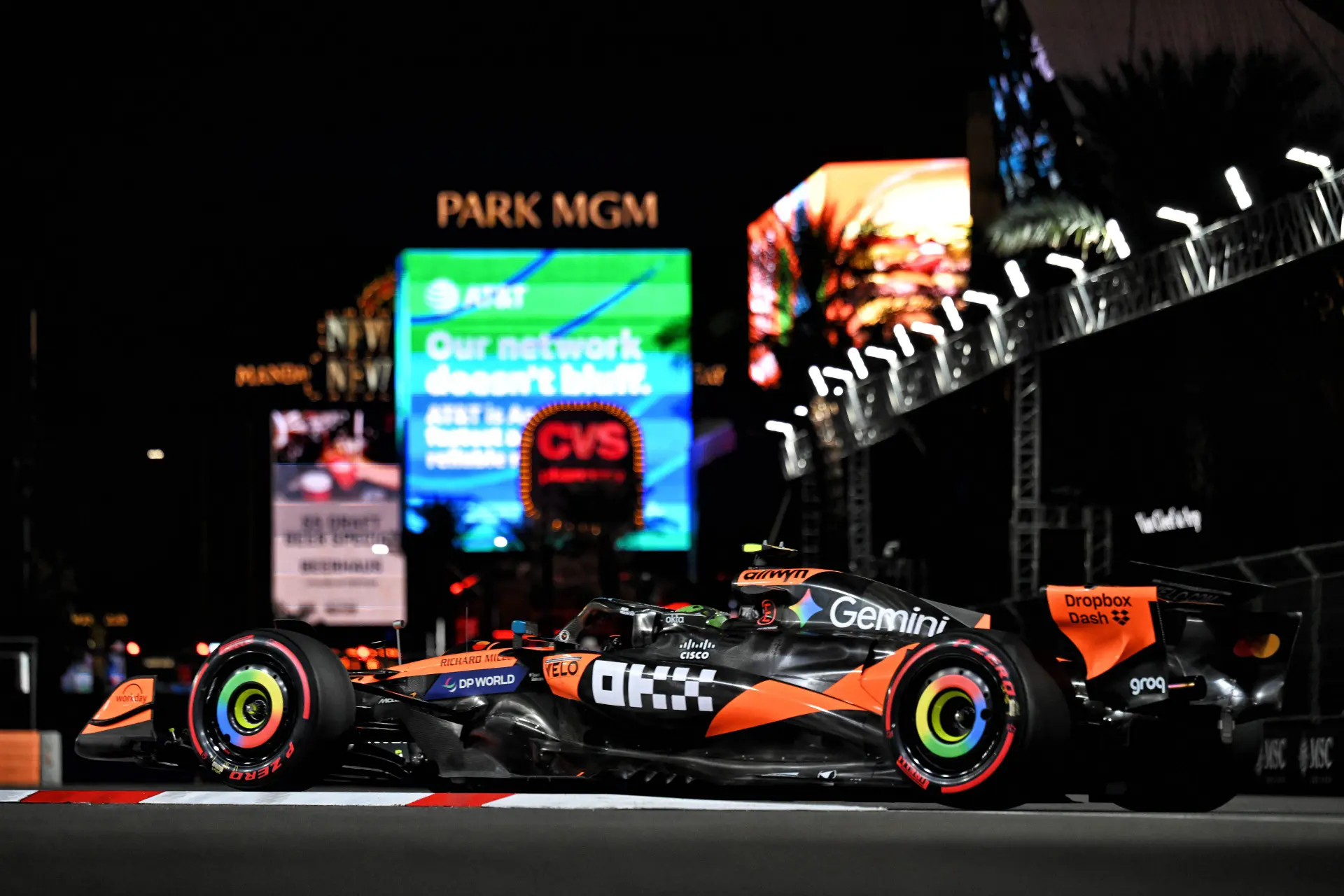 lando-norris-mclaren-las-vergas-f1-1