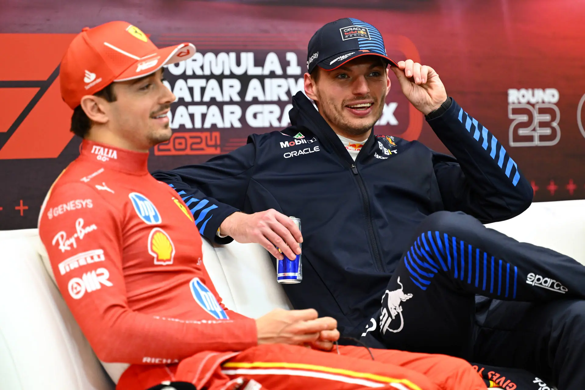 'Ferrari geeft signaal af naar Verstappen door Leclerc vroeg vast te leggen'