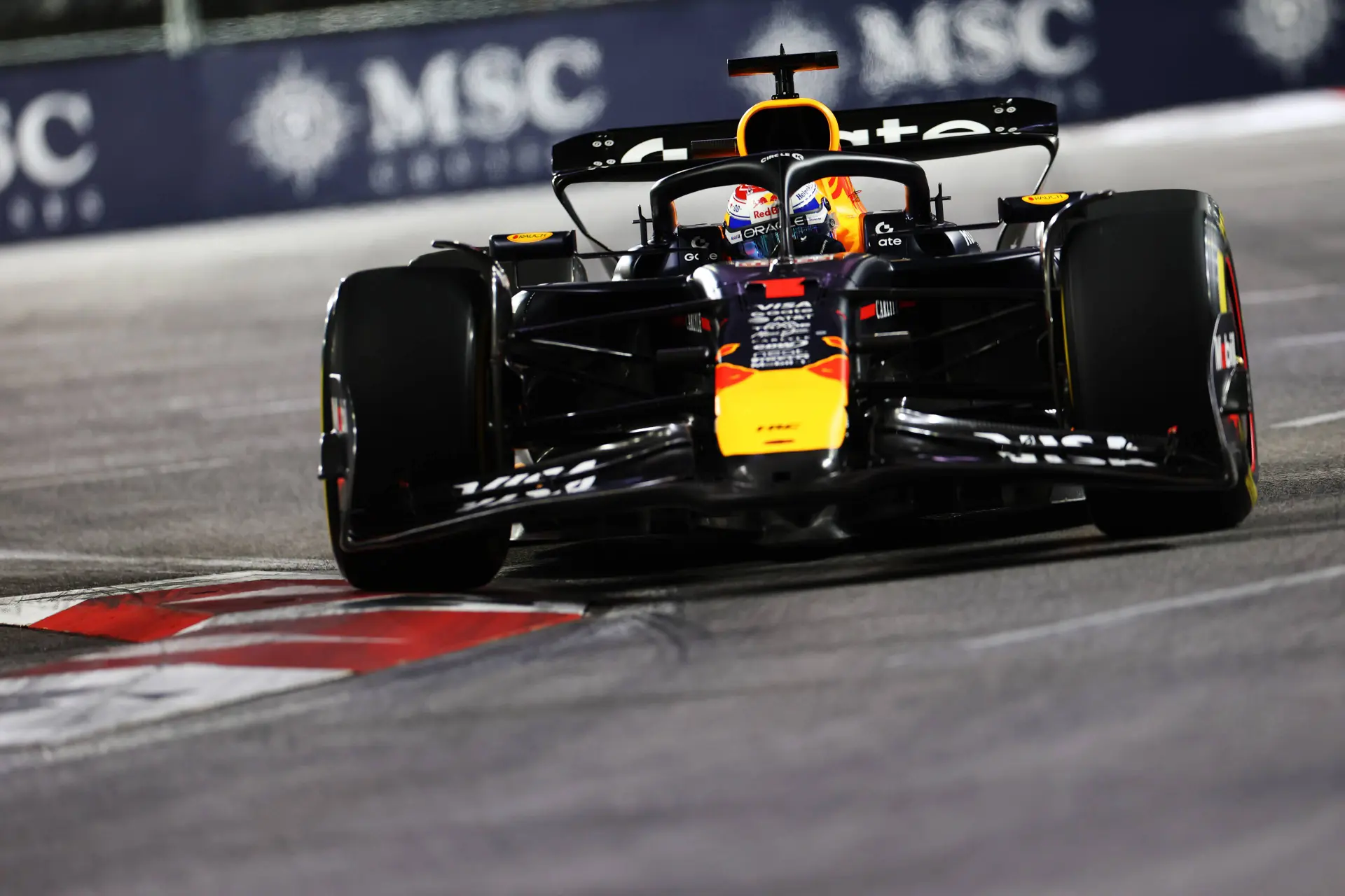 F1 LIVE | Reacties op de sprintkwalificatie in Qatar, met Verstappen op P6