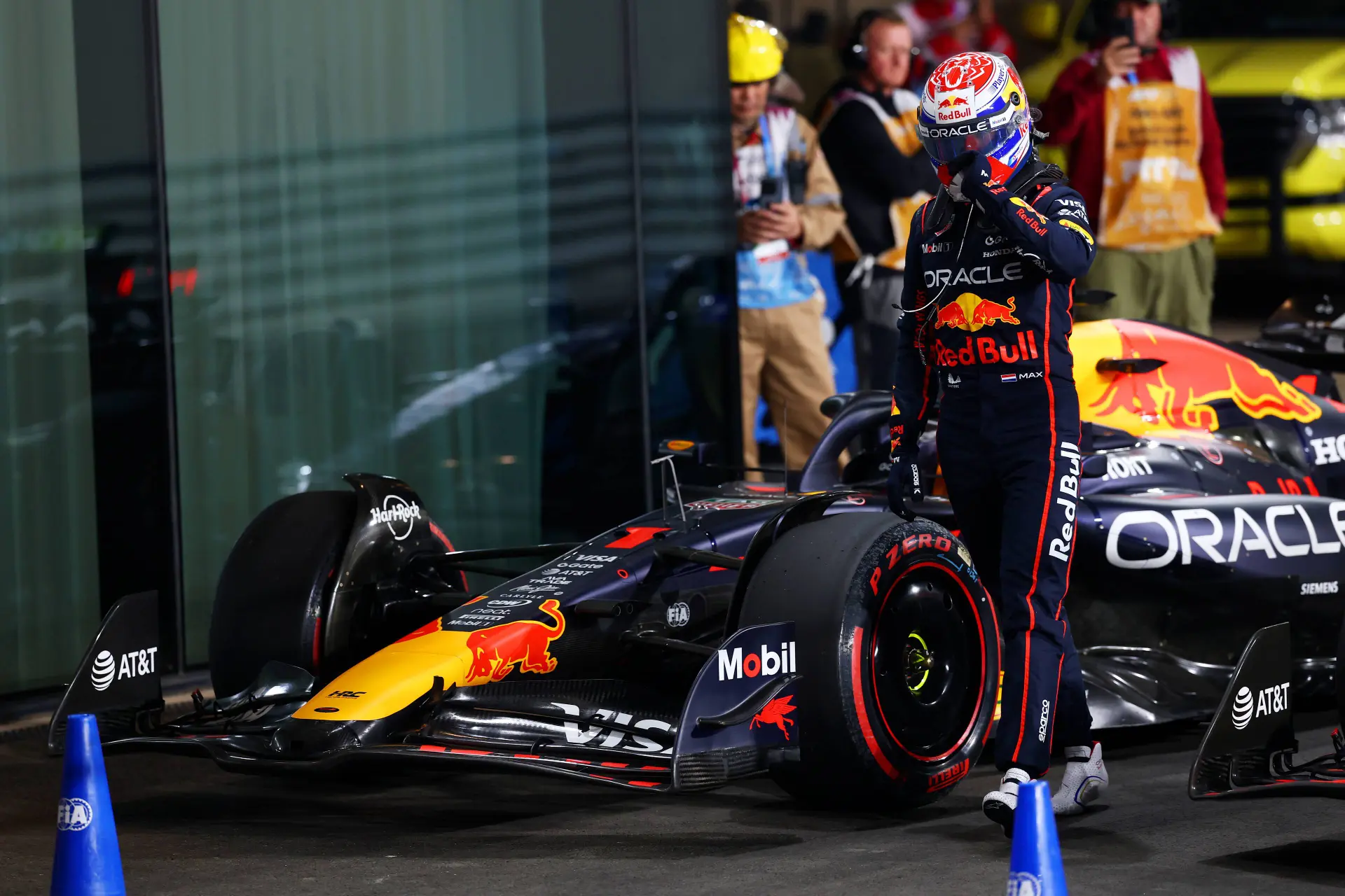 Verstappen bijna verslagen in titelstrijd: Dit mag nu niet meer gebeuren!