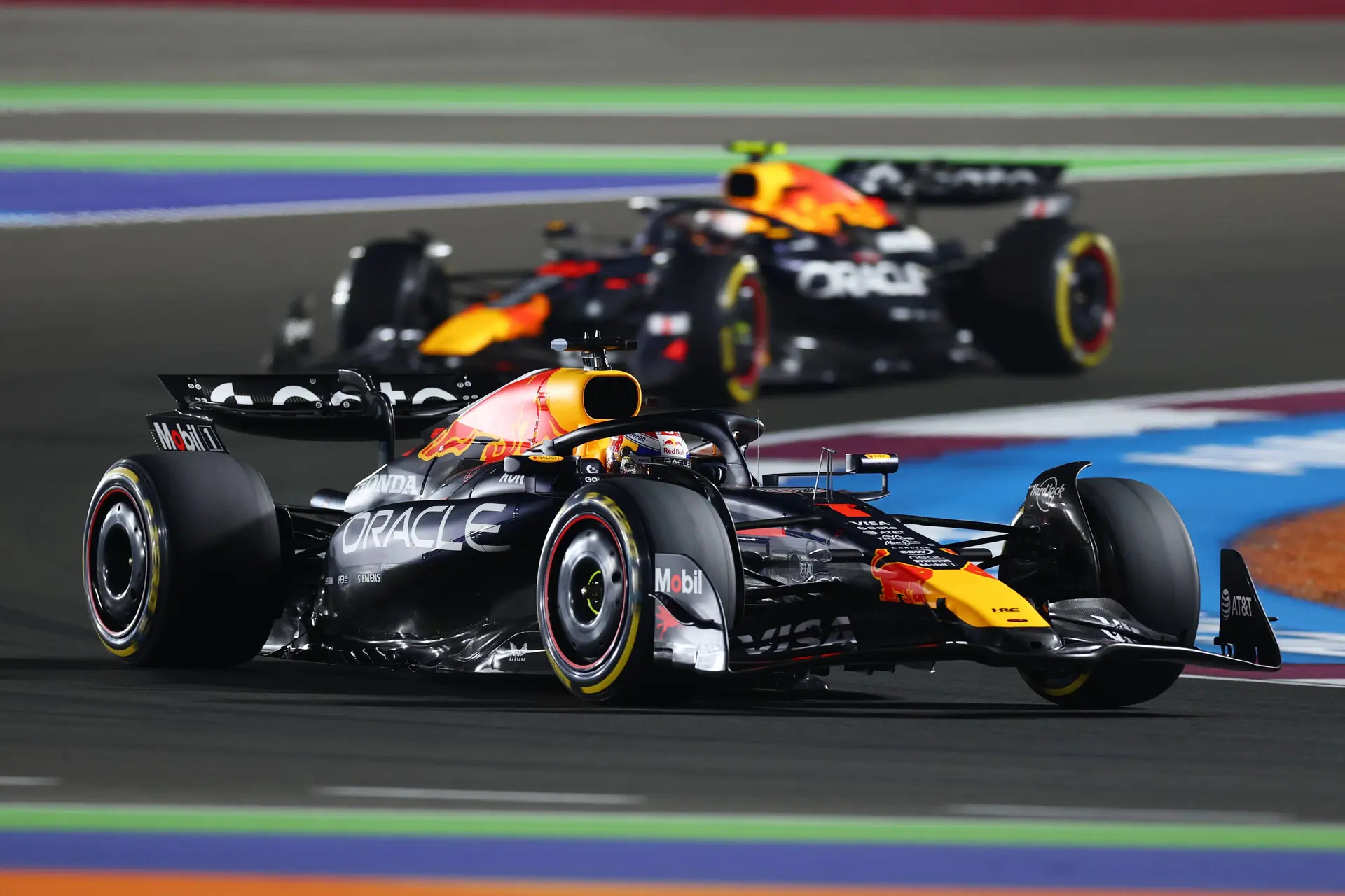 Verstappen moet McLarens opnieuw voor zich dulden na kwalificatie in Qatar