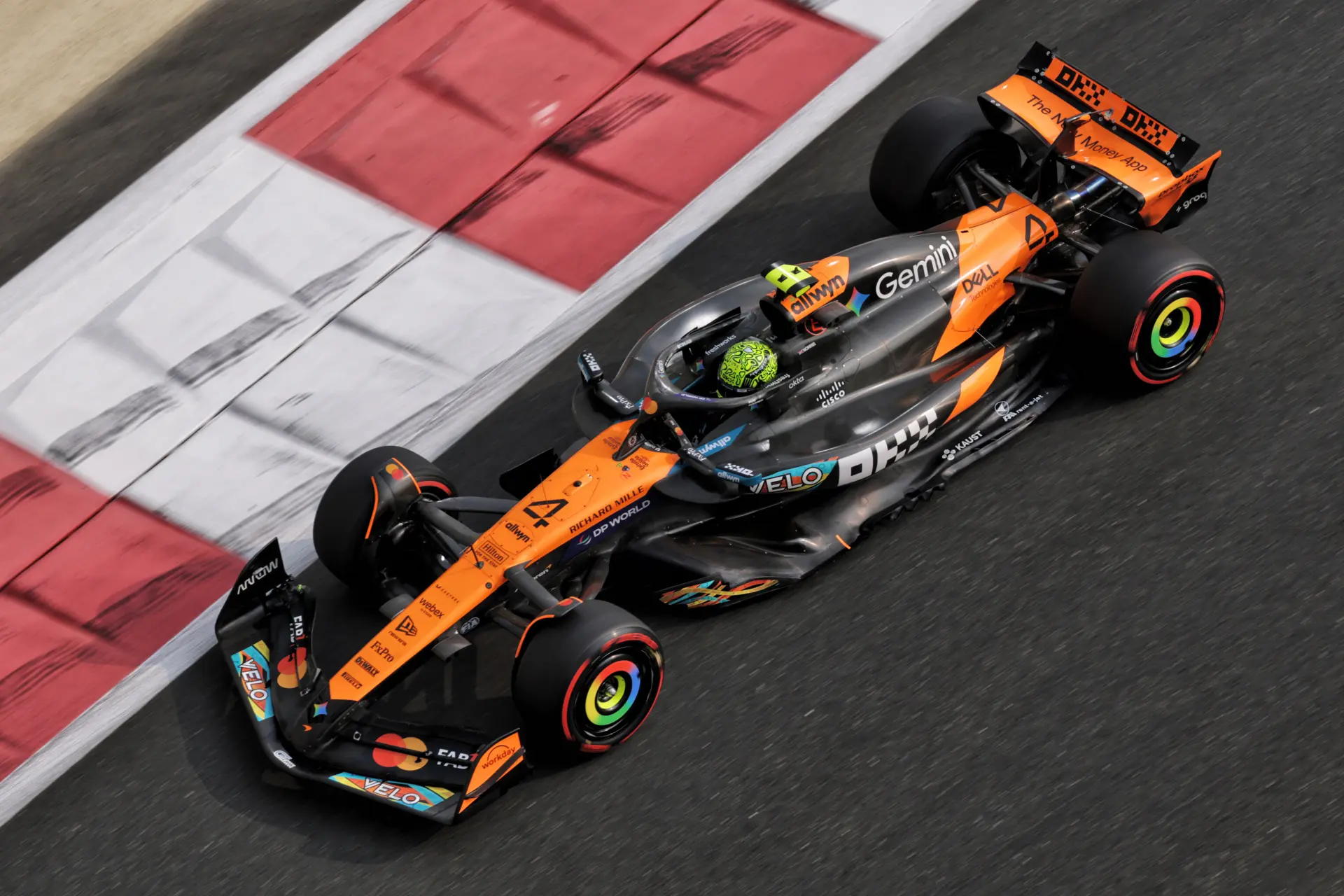 Norris quickest out of title contenders in FP3, Hamilton causes red flag