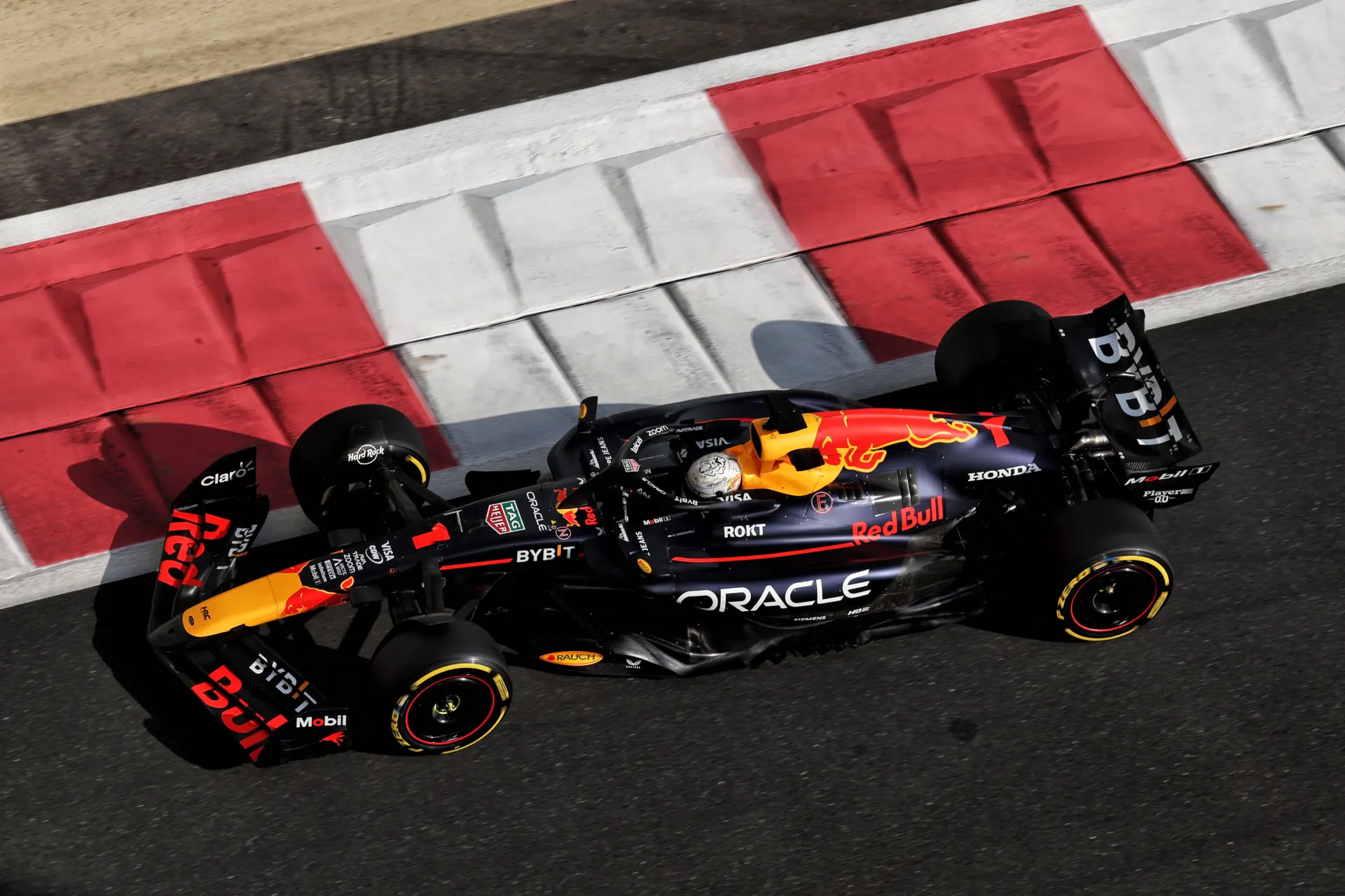 F1 LIVE | Follow FP2 of the 2025 Abu Dhabi Grand Prix here!