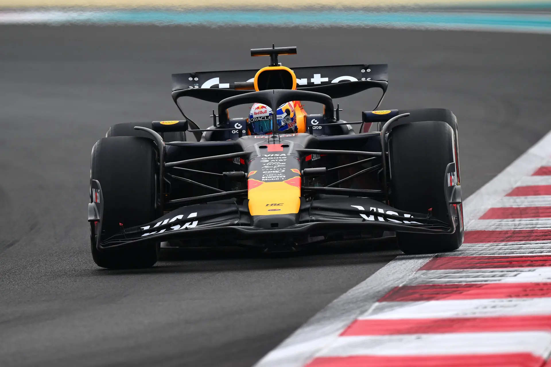 Hoopgevend motorenbericht voor Verstappen en Red Bull, al zijn er ook zorgen