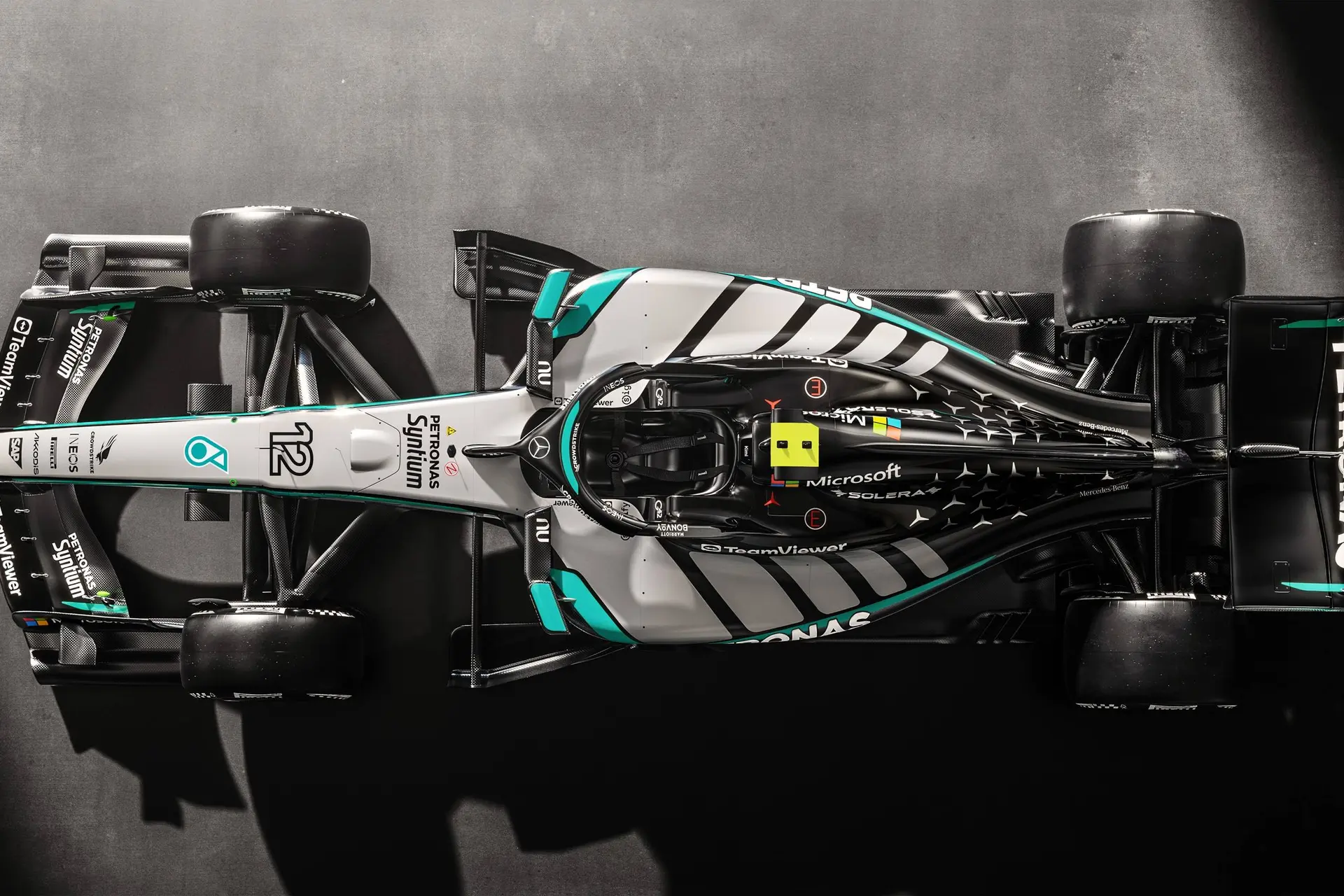 Mercedes voert shakedown uit met W17 op Silverstone