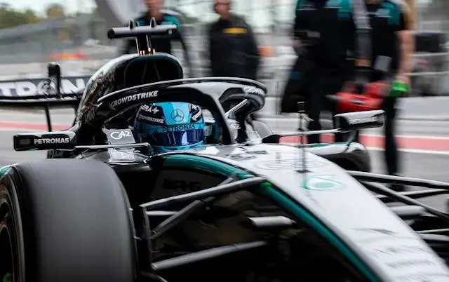 Mercedes en Ferrari imponeren, Red Bull haakt aan: dit viel op in de F1-test in Barcelona