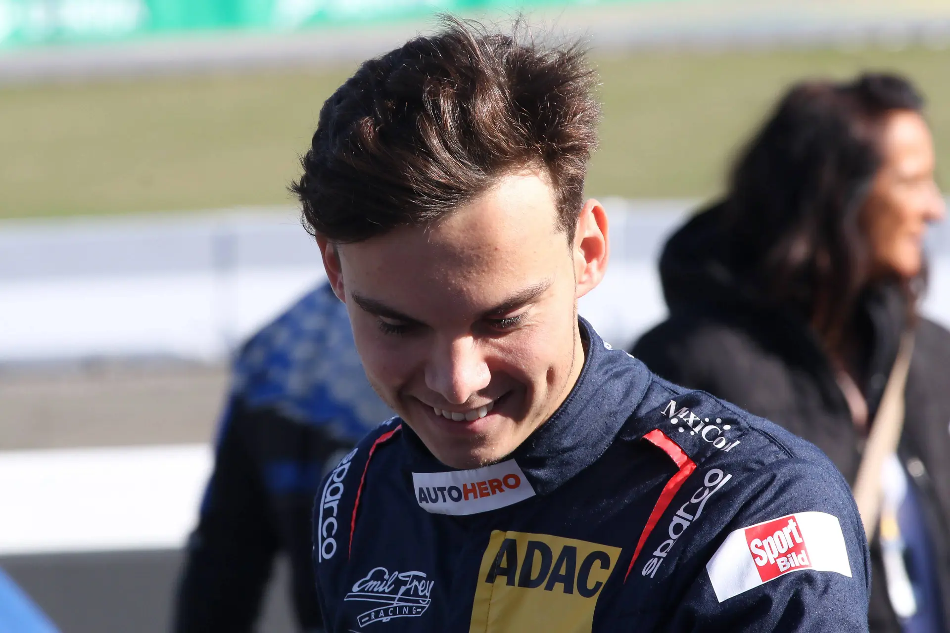 Verstappen-protegé crasht hard in 24 uur van de Nürburgring