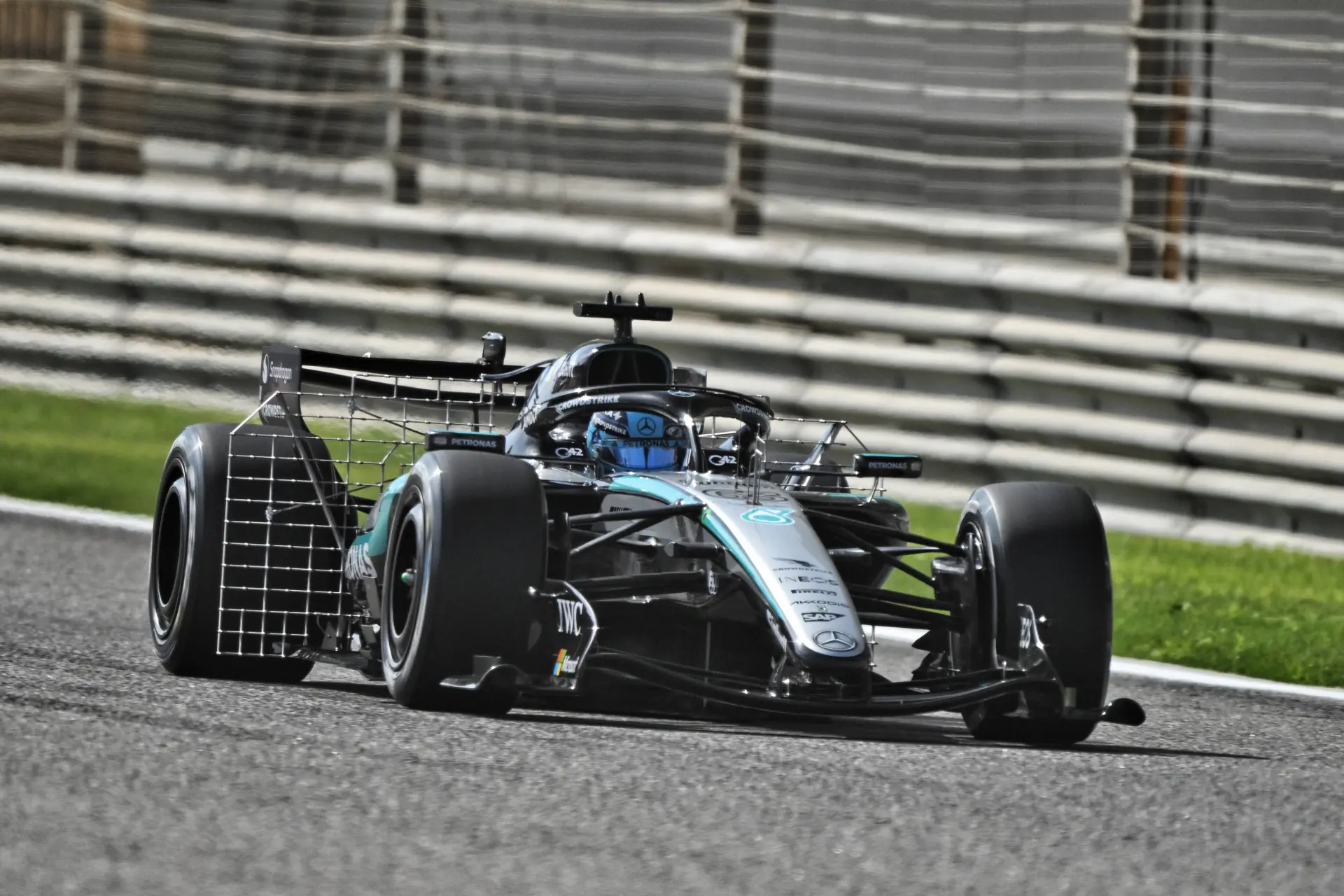 Mercedes engine 'loophole' defended by F1 team boss at Bahrain tests
