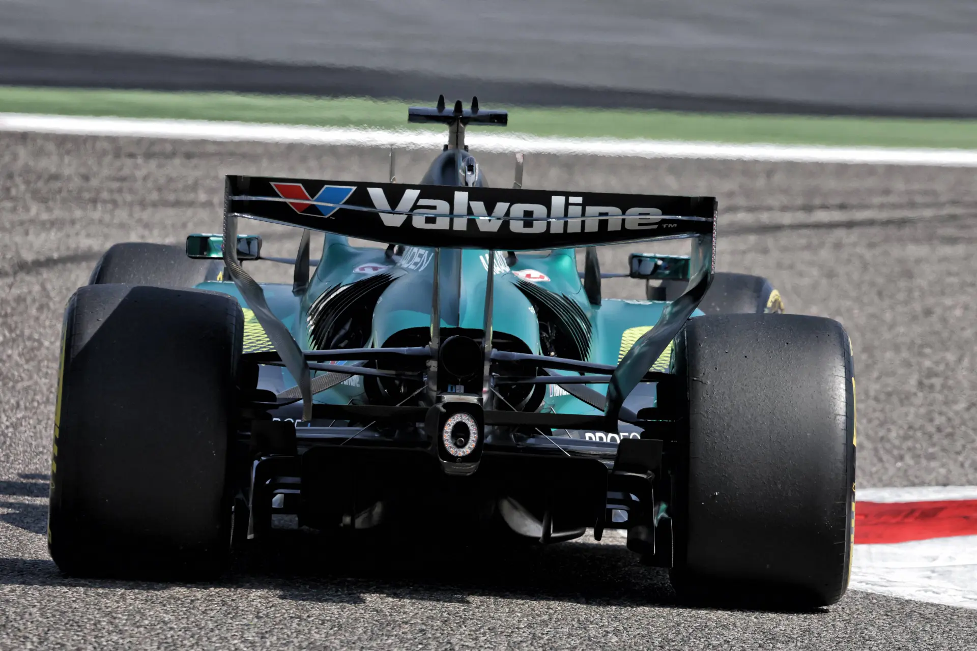 Car trouble sparks red flag in Bahrain afternoon run