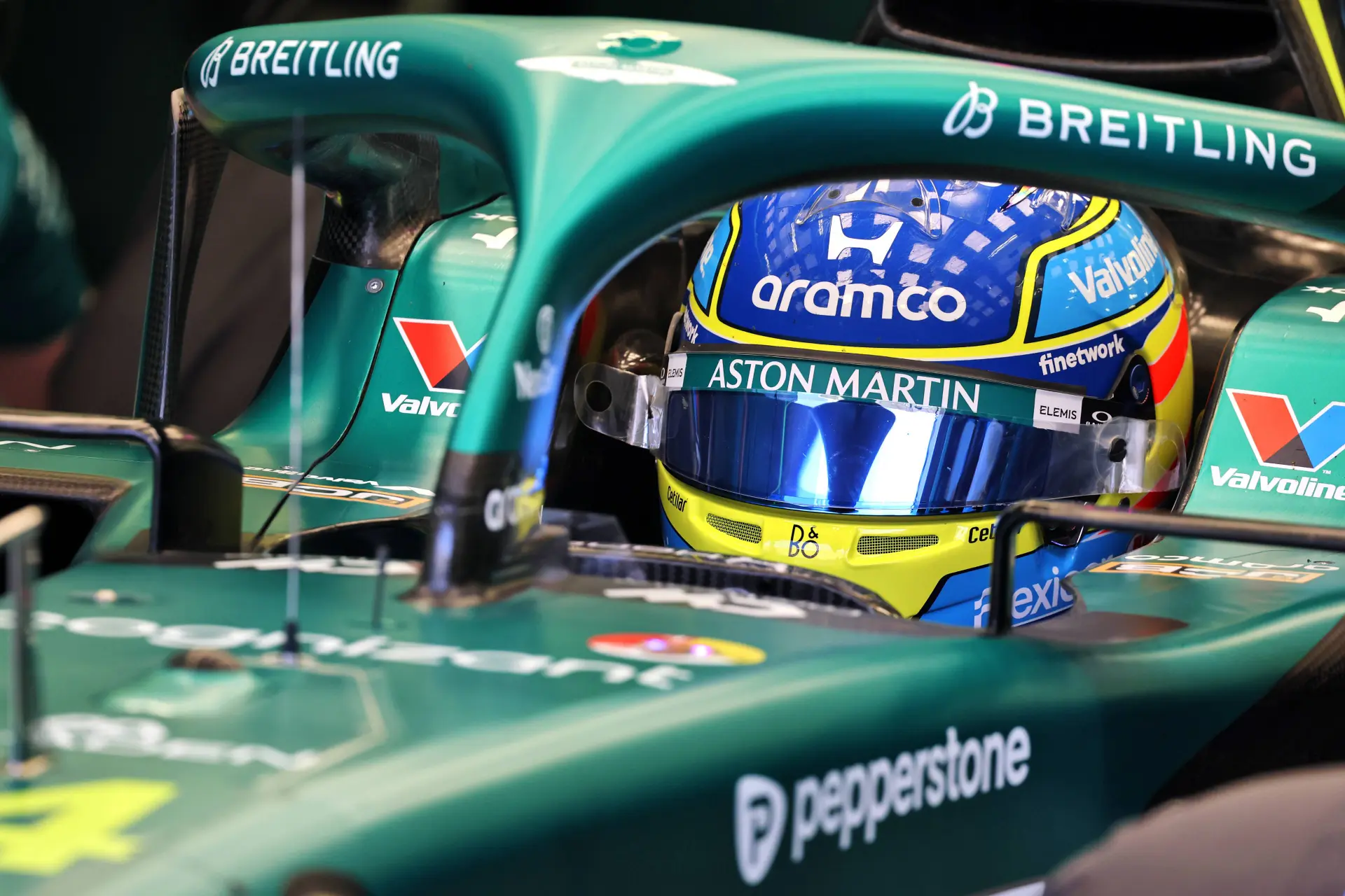 No respite for Alonso as yet another AMR26 failure triggers red flag in Bahrain
