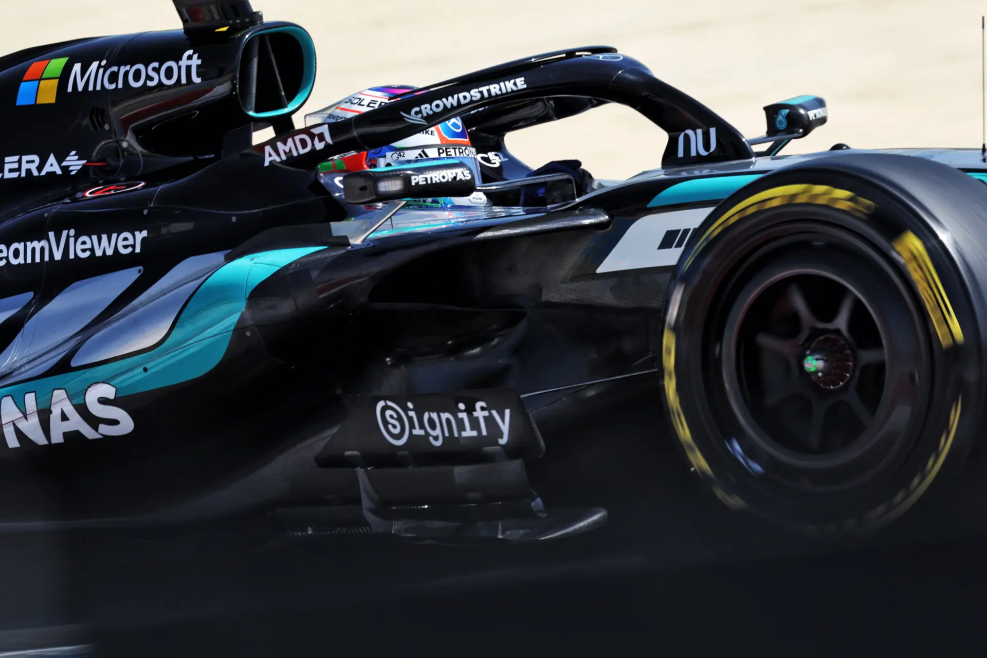 Mercedes recovers Barcelona strength and shines in Bahrain, Red Bull close behind