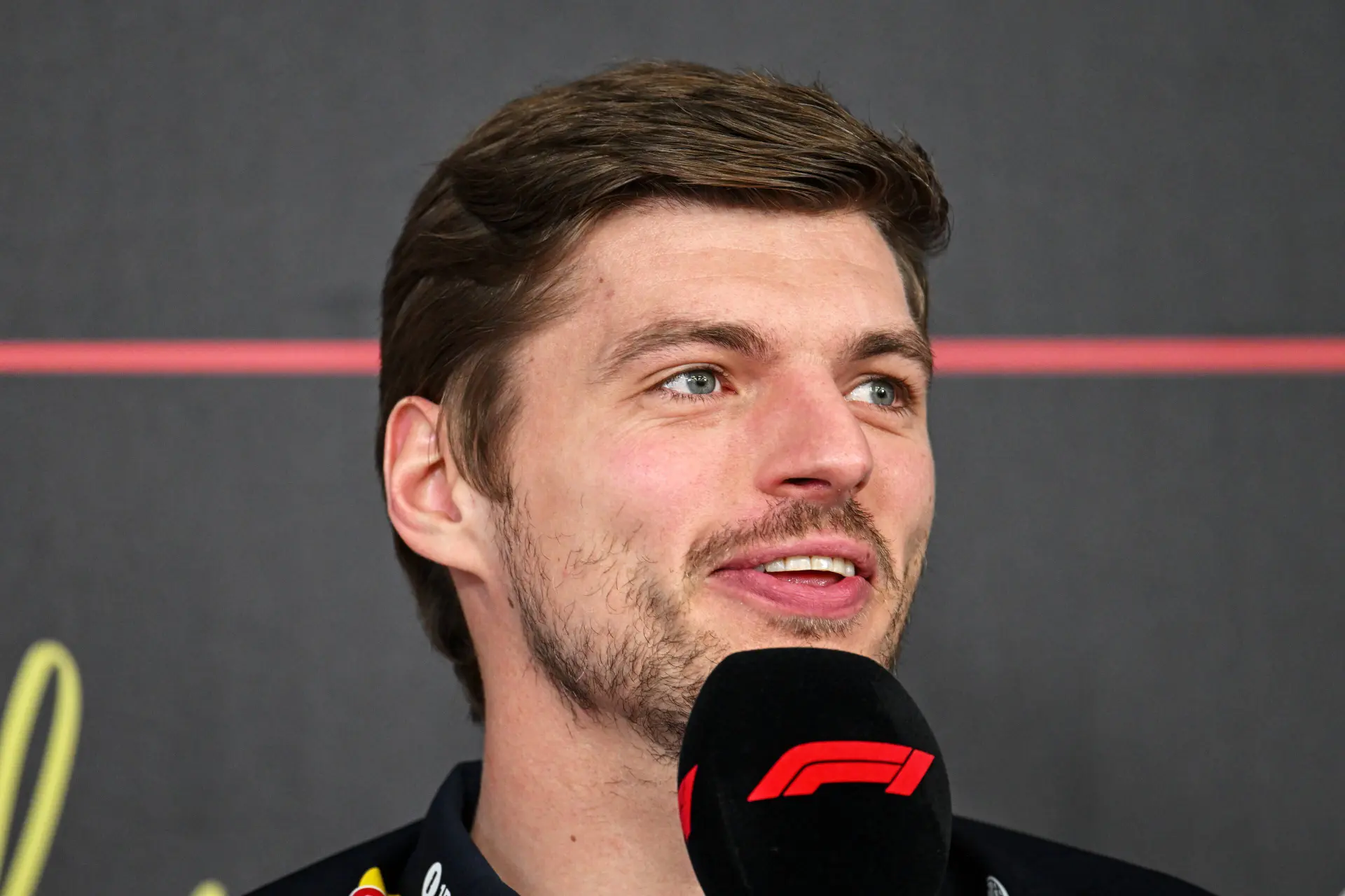 Verstappen schrijft 'te langzaam' Red Bull voorlopig af