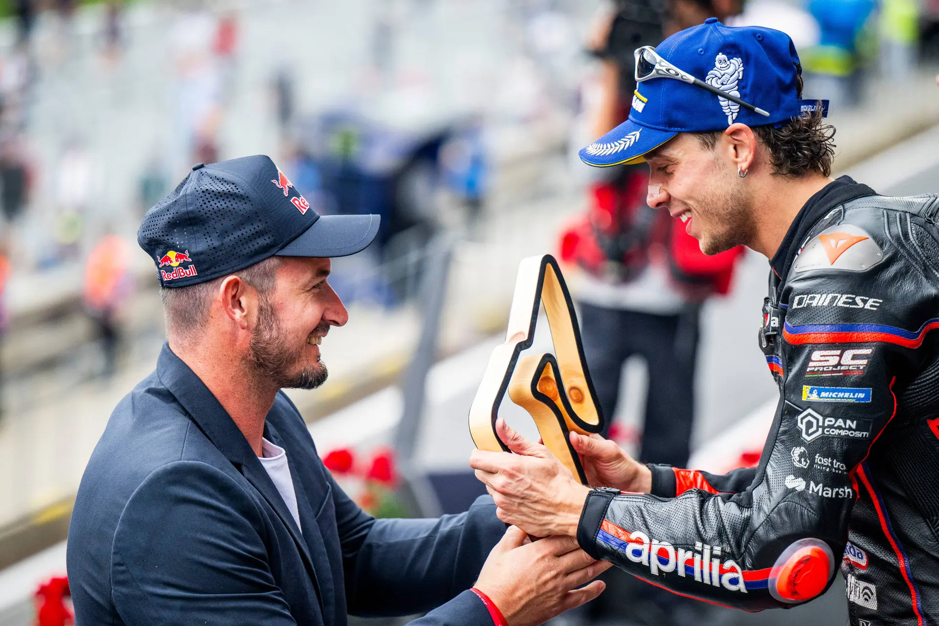 Bezzecchi 'ties the knot' with Aprilia: Italian rider pens long-term deal