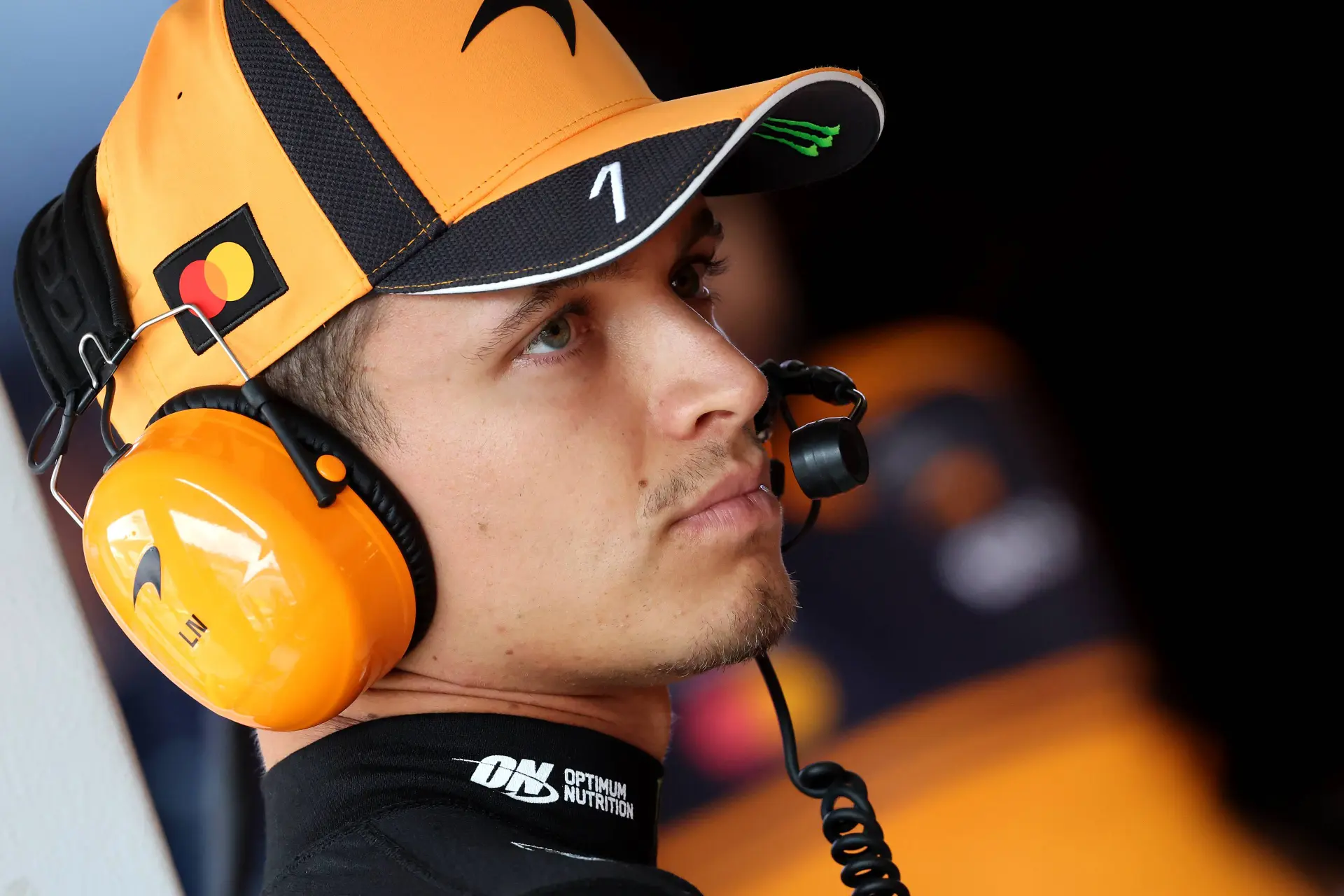Norris hopeful Mercedes battle will see McLaren enter 2026 F1 title fight