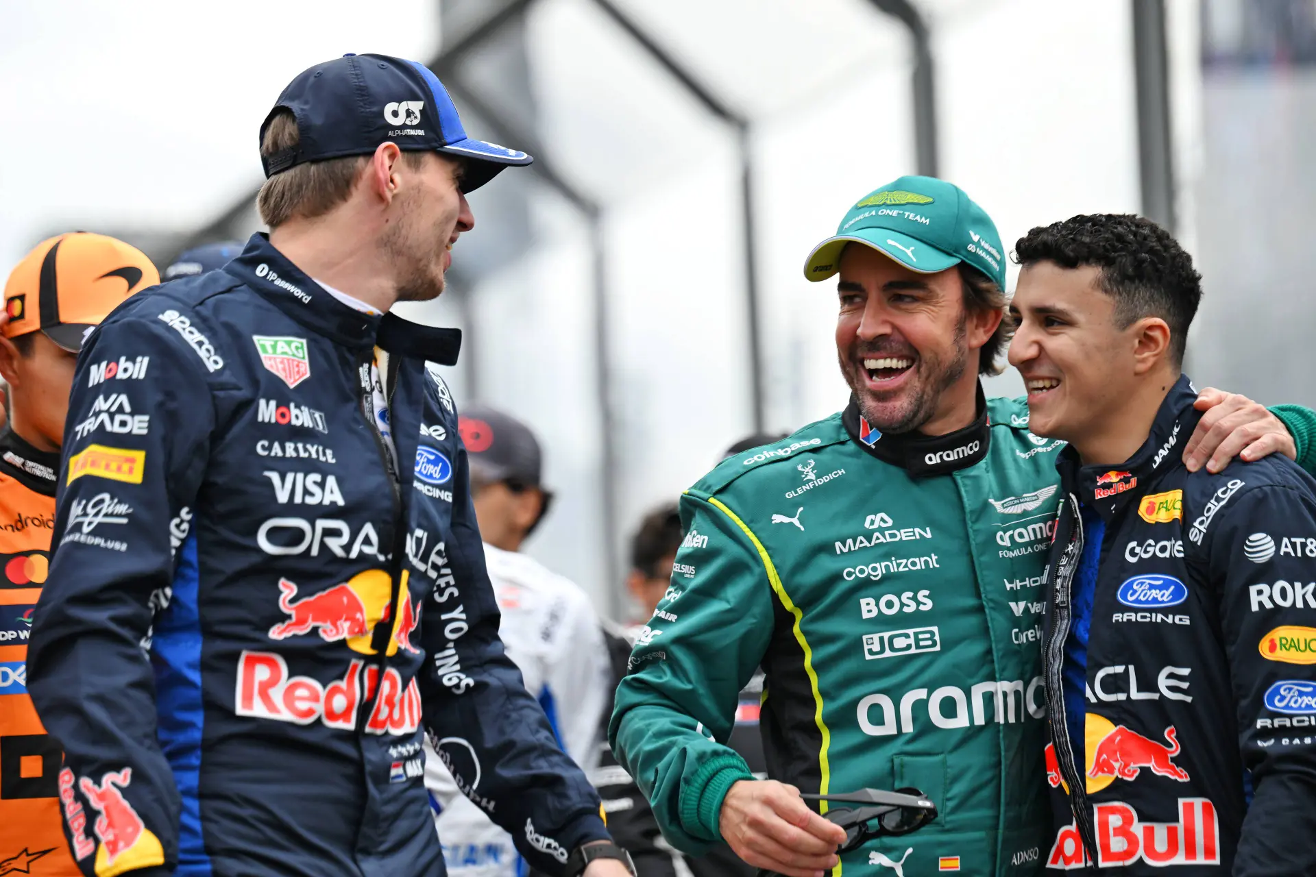 GPDA-voorzitter Wurz schaterlacht om actie van 'koningin' Verstappen