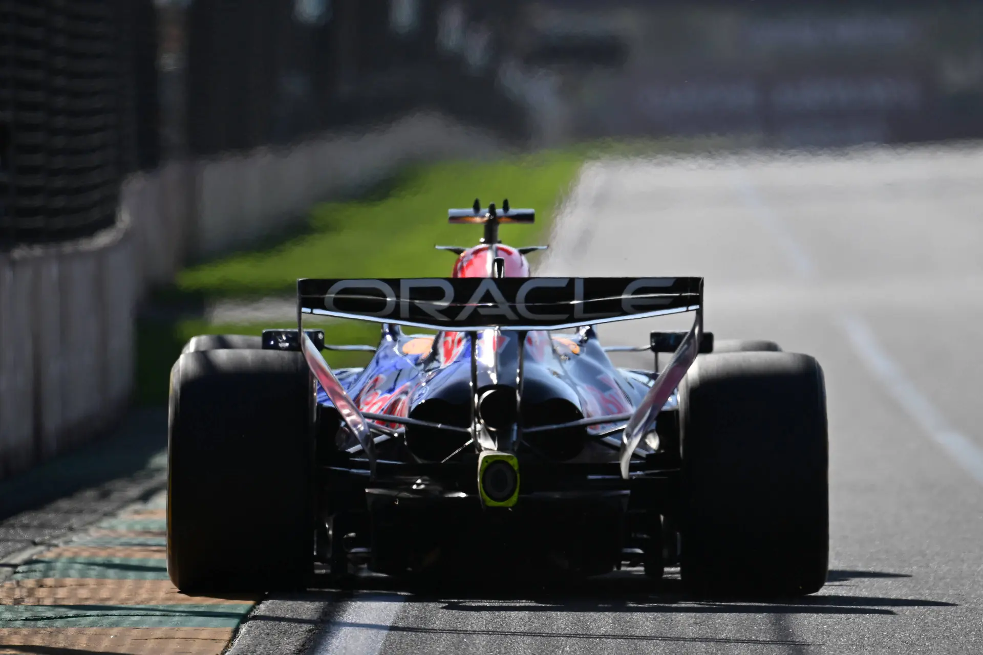 Red Bull hard aan de slag voor Verstappen, hoopt op oplossing problemen