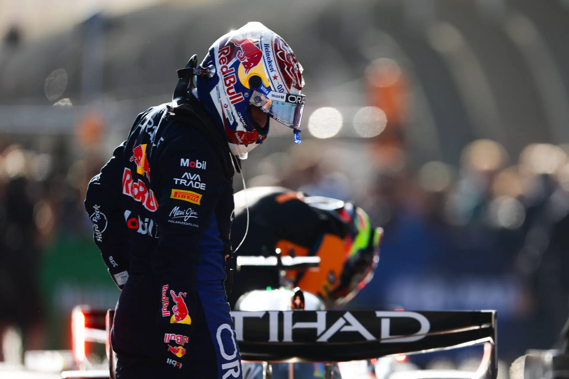 Wat de schrikbarende data van Verstappen en Hadjar zeggen over Red Bulls hoofdpijndossier