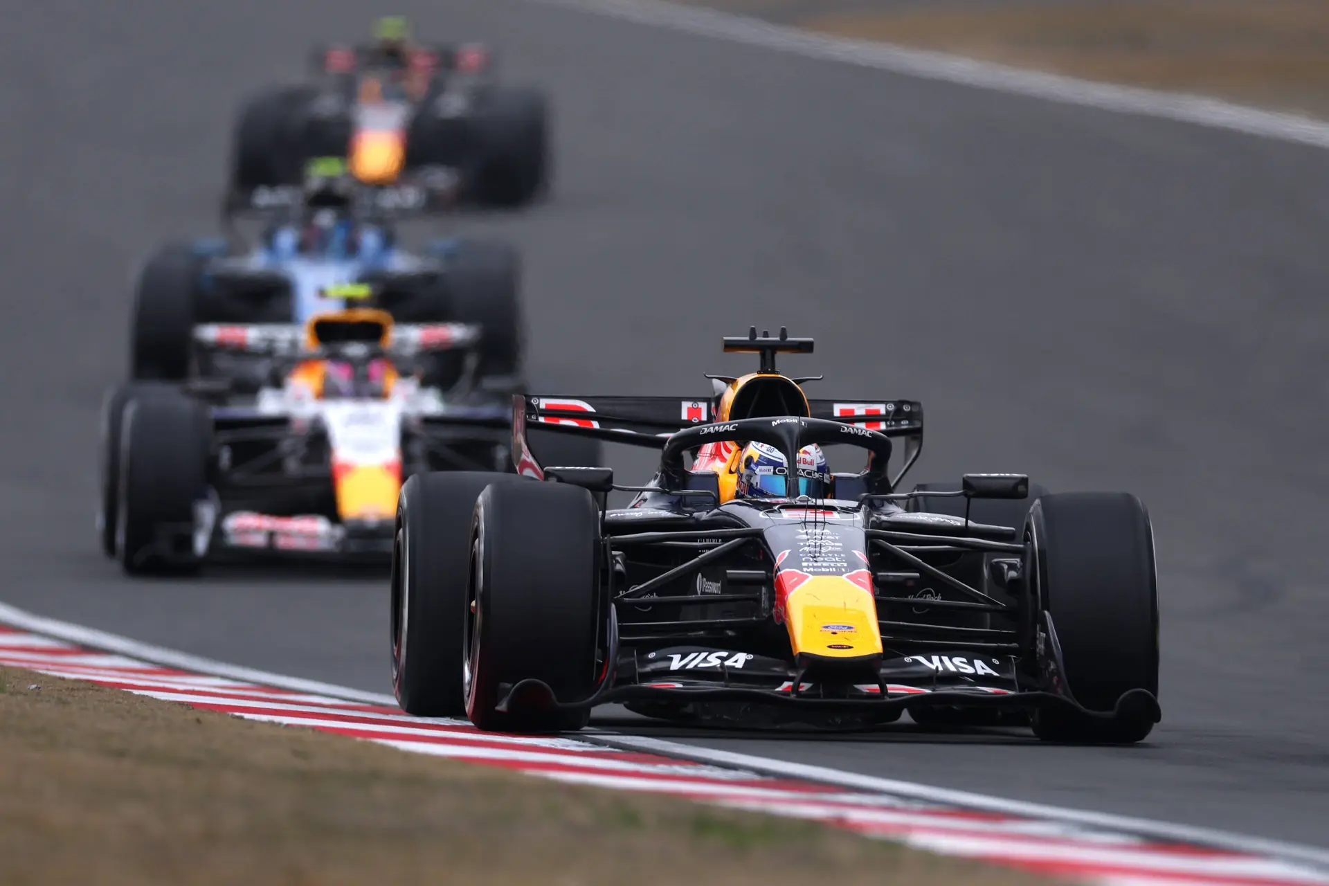 Franse F1-zender haakt hilarisch in op Mario Kart-claim van Verstappen