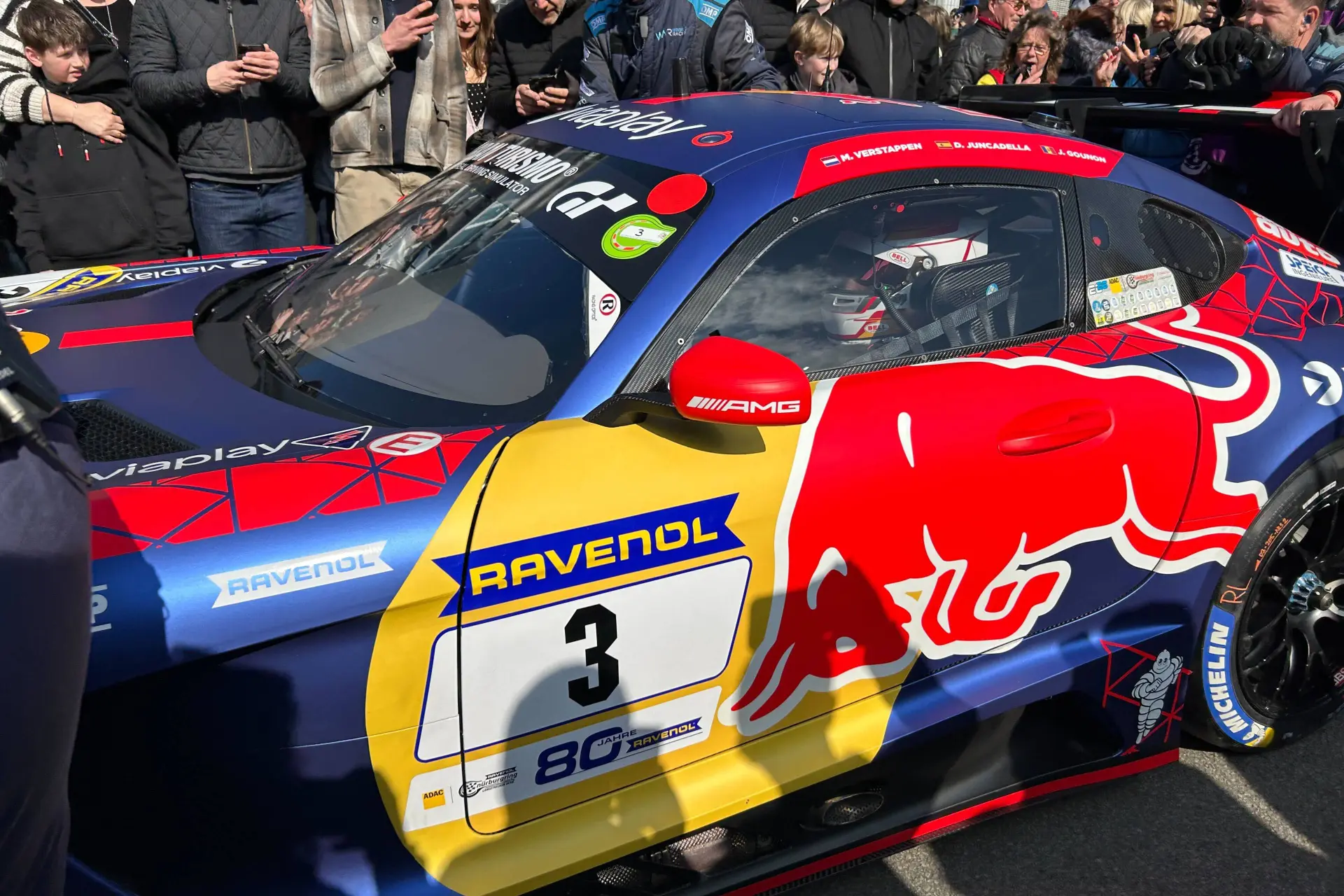 Verstappen laat F1 voor wat het is en raast direct in GT-auto over de Nordschleife