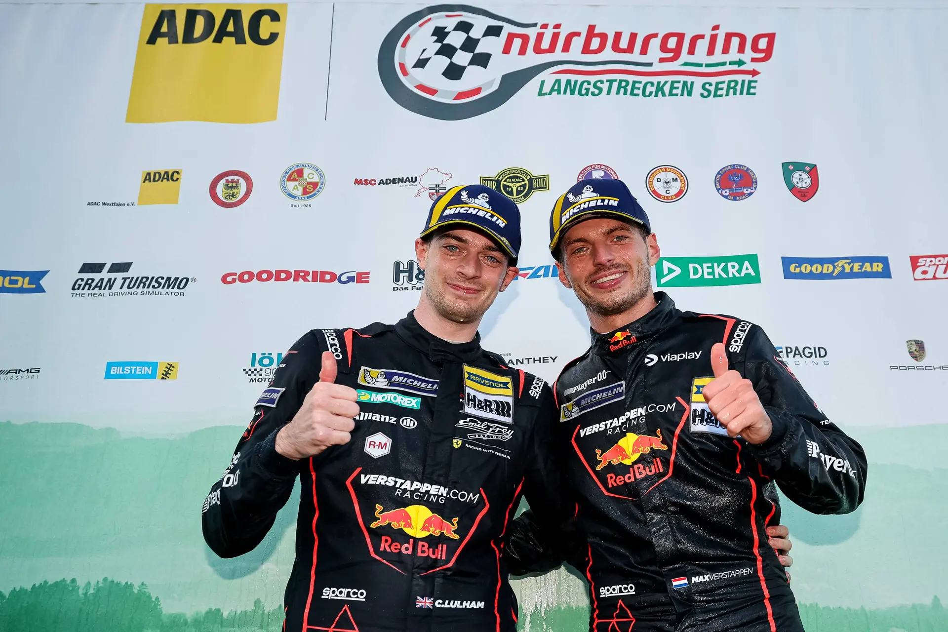 Lulham en Verstappen strijden tegen elkaar op de Nordschleife: 'Ik heb het wel benoemd!'