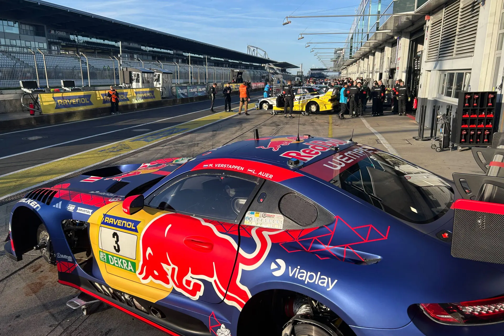 GT driver gives update after massive NLS4 crash at the Nordschleife