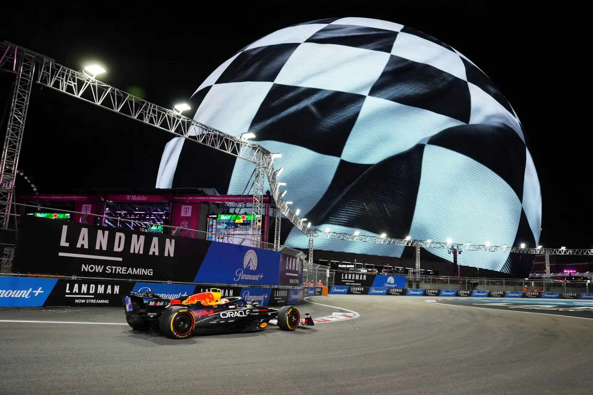LVGP 2025_Max Verstappen_Sphere_Checkered Flag_Credit Las Vegas Grand Prix