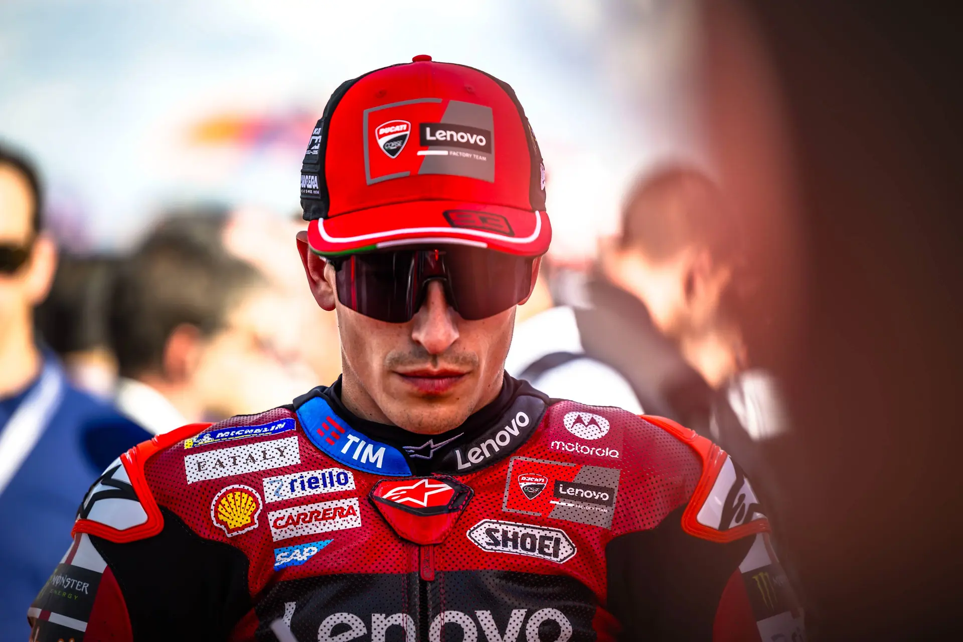 Marquez loopt botbreuk op in zware crash en mist twee Grands Prix