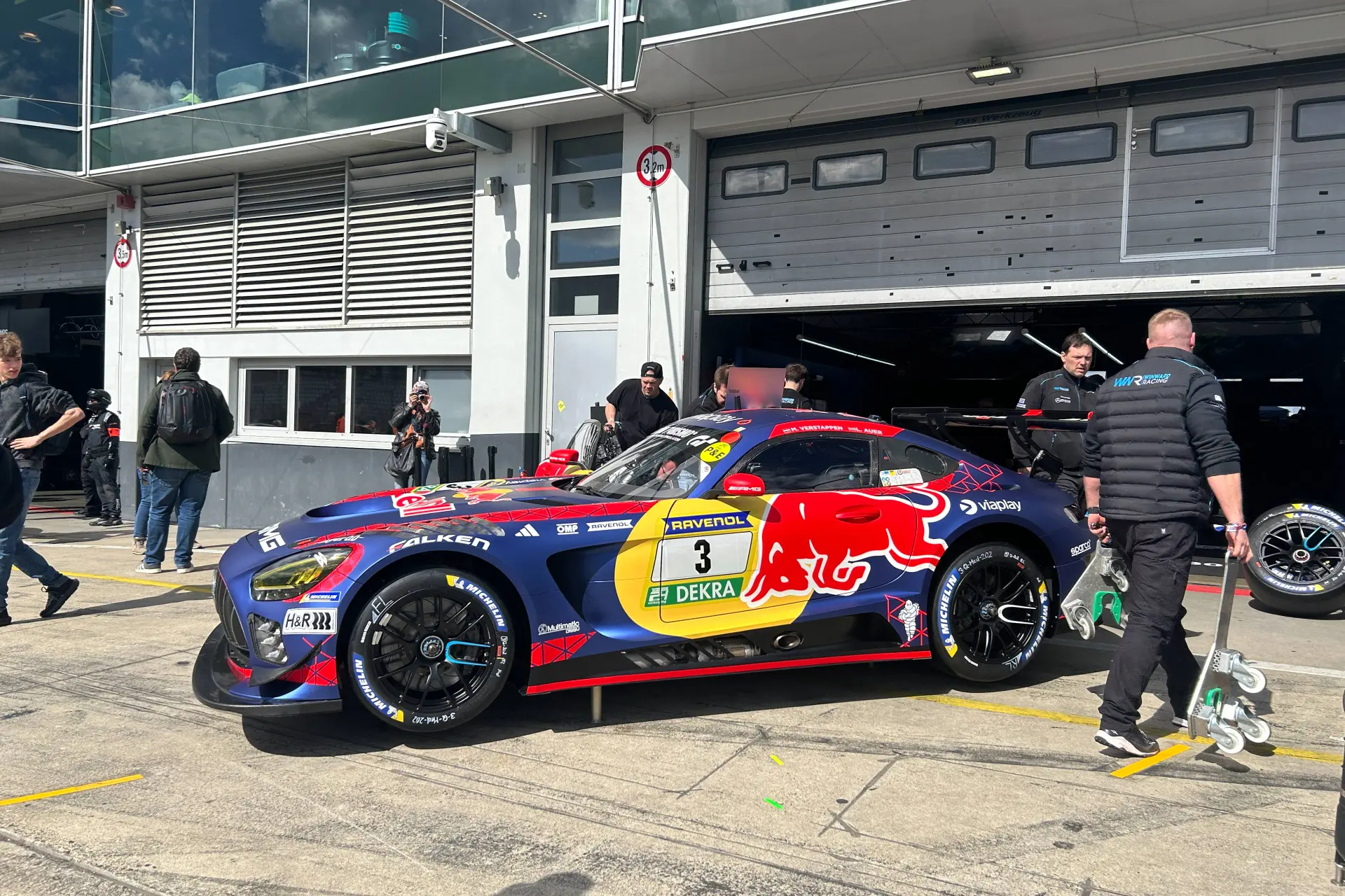 GT-coureurs loven 'Verstappen-regels' op de Nordschleife: 'Ze moesten door hem wel toegeven'