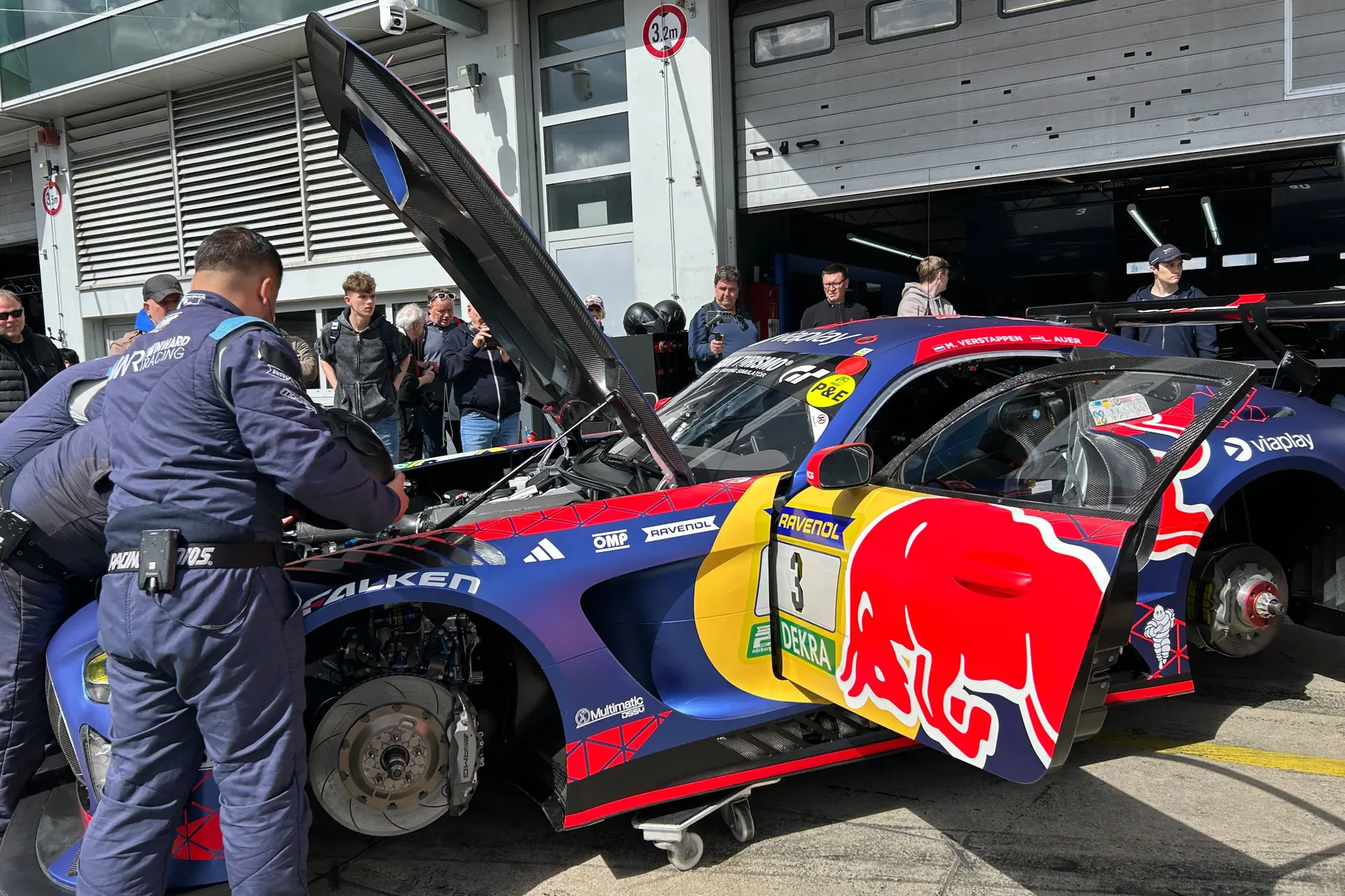 Major delay sees Nurburgring Qualifiers Q1 extended by 50 minutes
