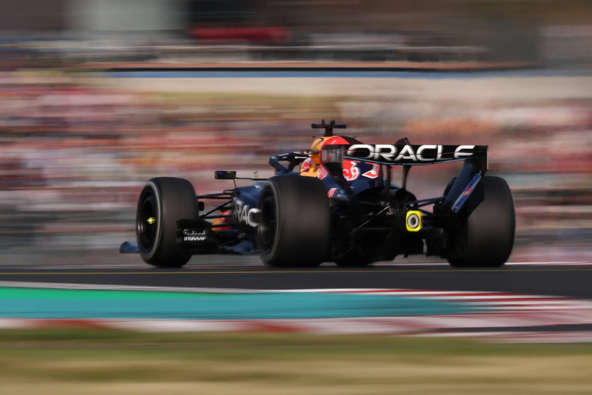 Mysterious Red Bull Racing car appears in Madrid subway: here is why