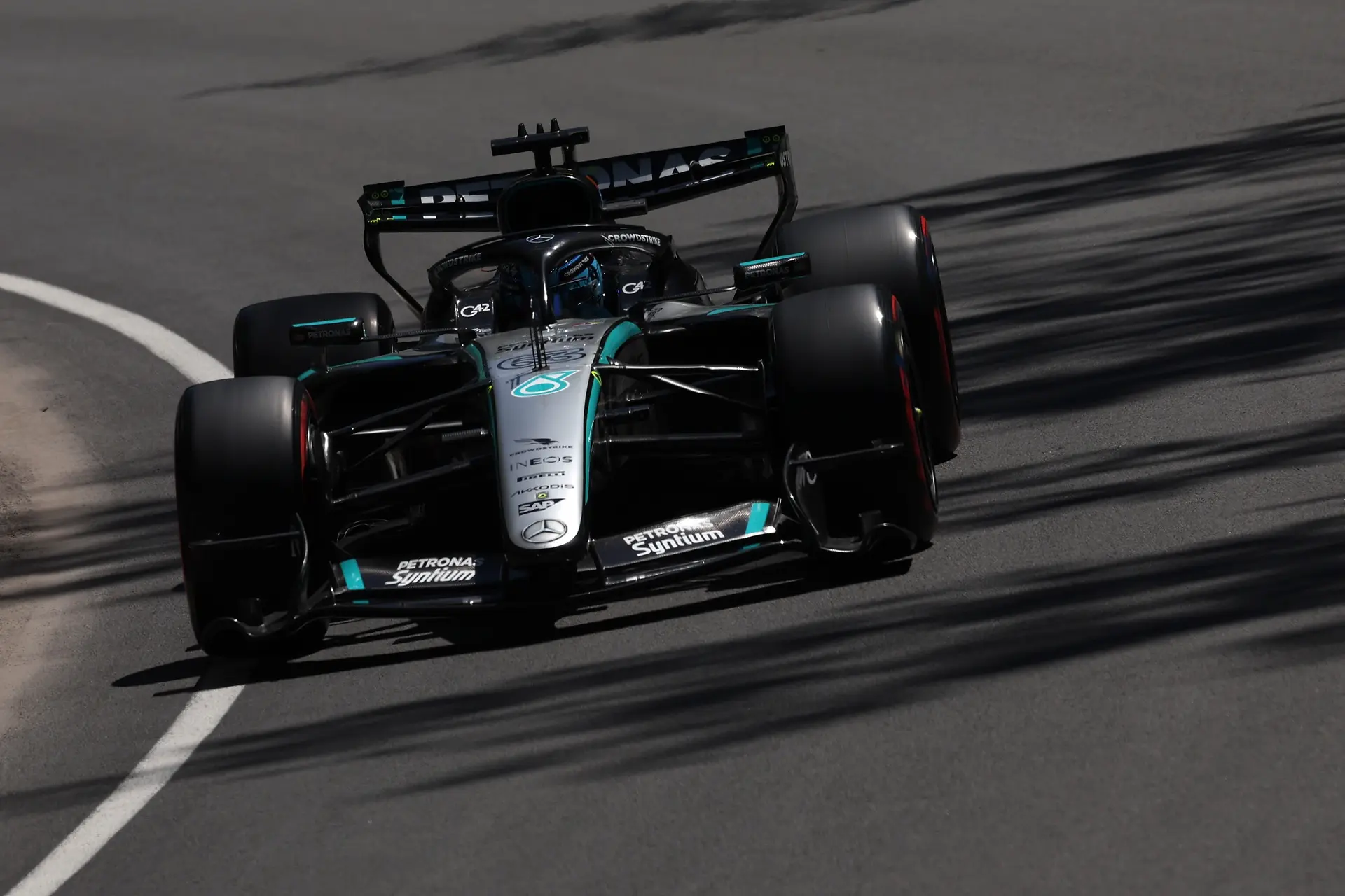 Russell defeats Antonelli and Norris in close battle to take Sprint pole in Montreal