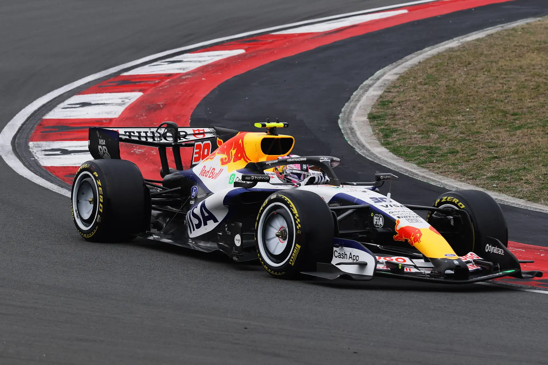 Red Bull driver kept waiting: Racing Bulls chooses another driver for FP1