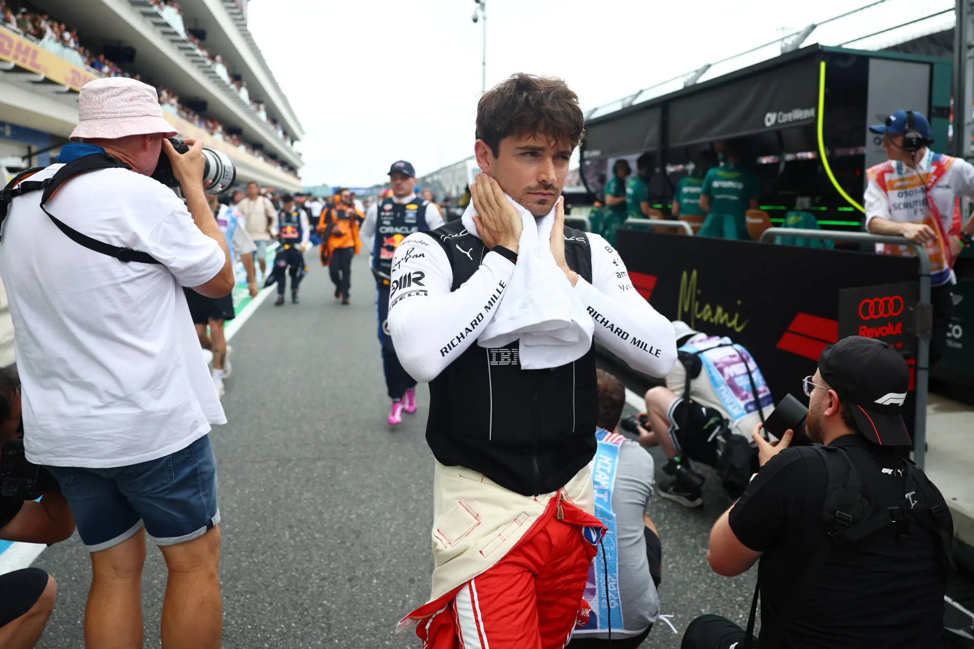 Leclerc tempert hype rond Red Bull-updates: ‘Ze waren nooit écht zwak’
