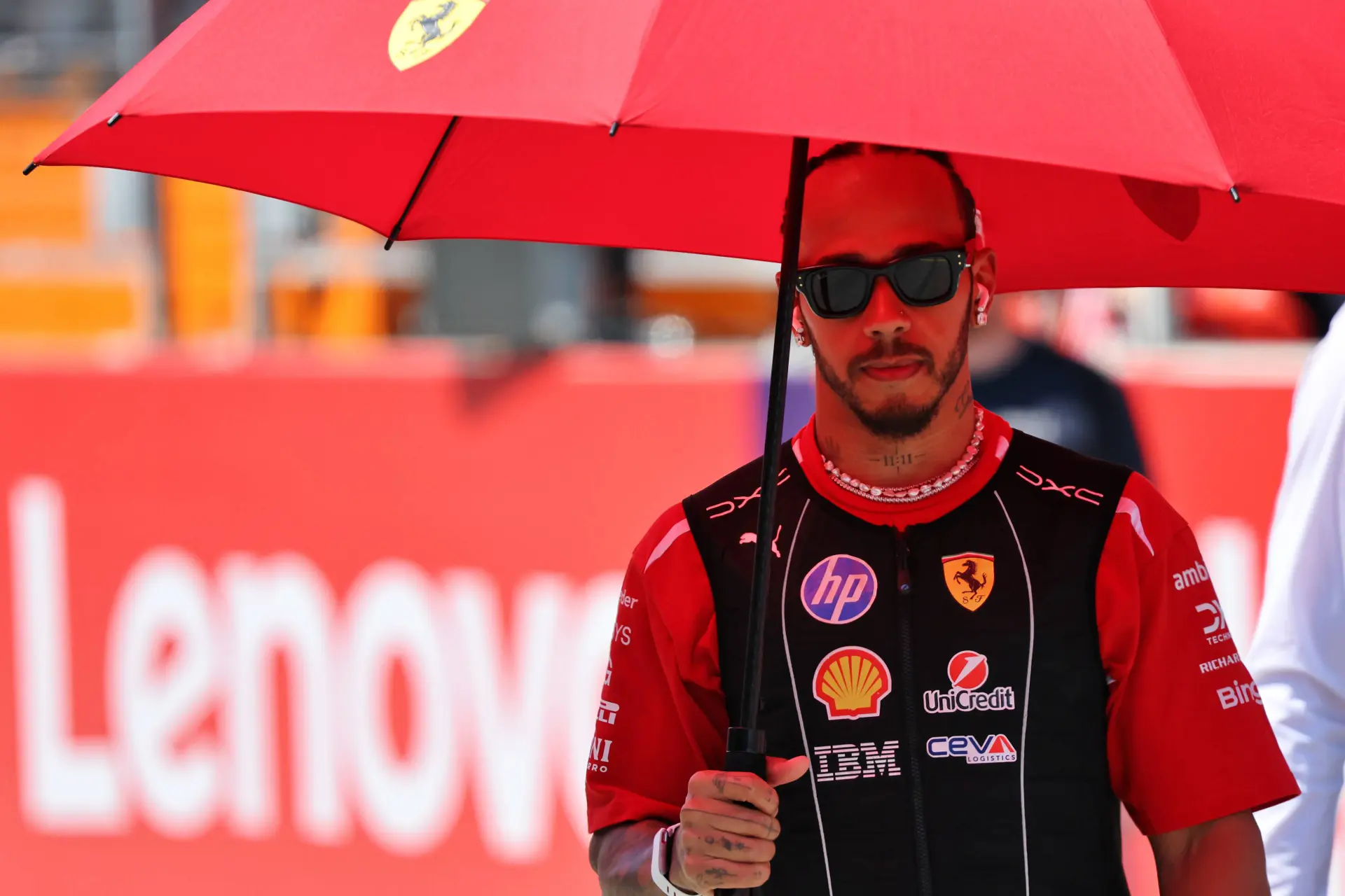 Stewards oordelen over incident tussen Hamilton en Verstappen in Oostenrijk