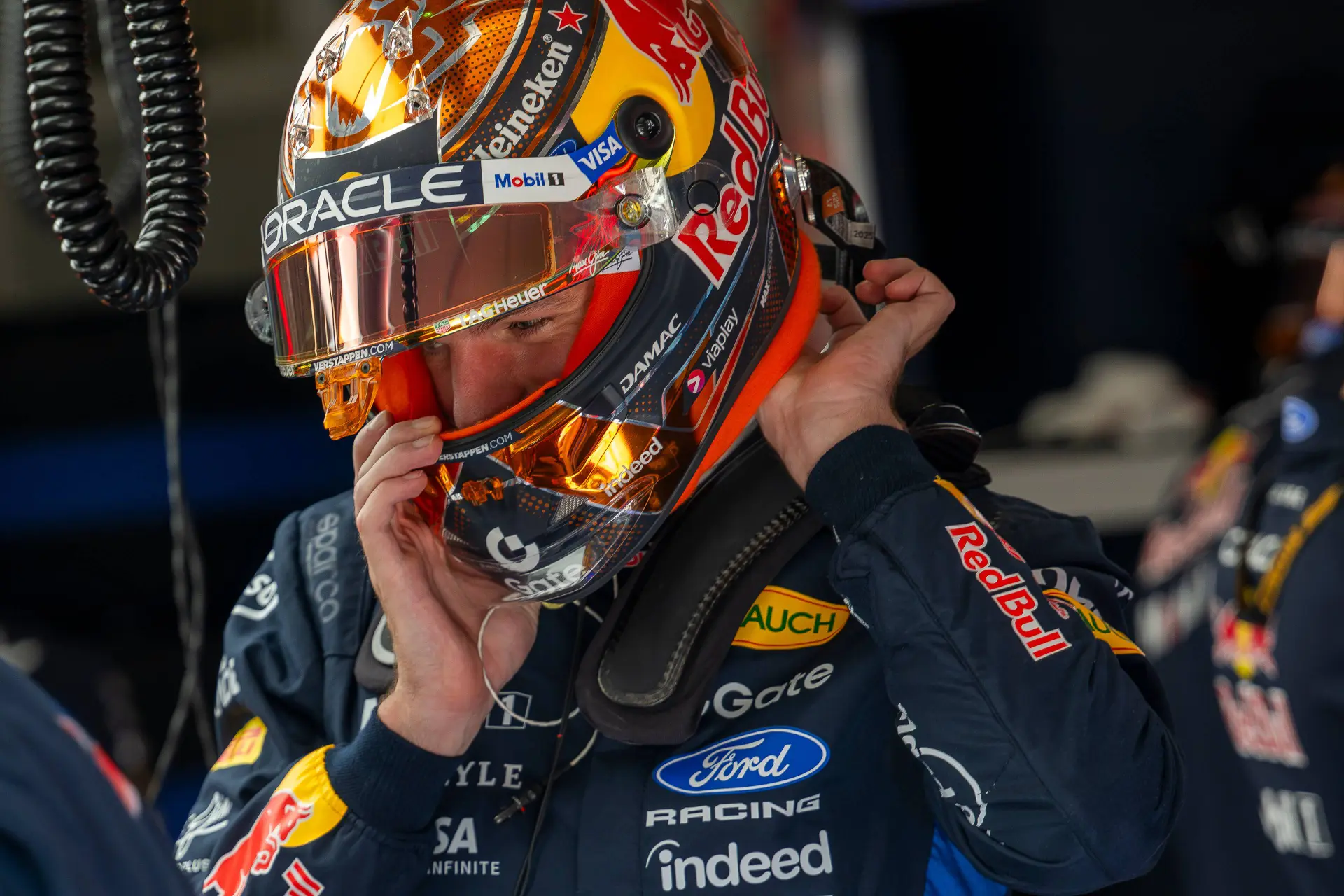 Sterke start brengt Verstappen al naar podiumpositie in Oostenrijk