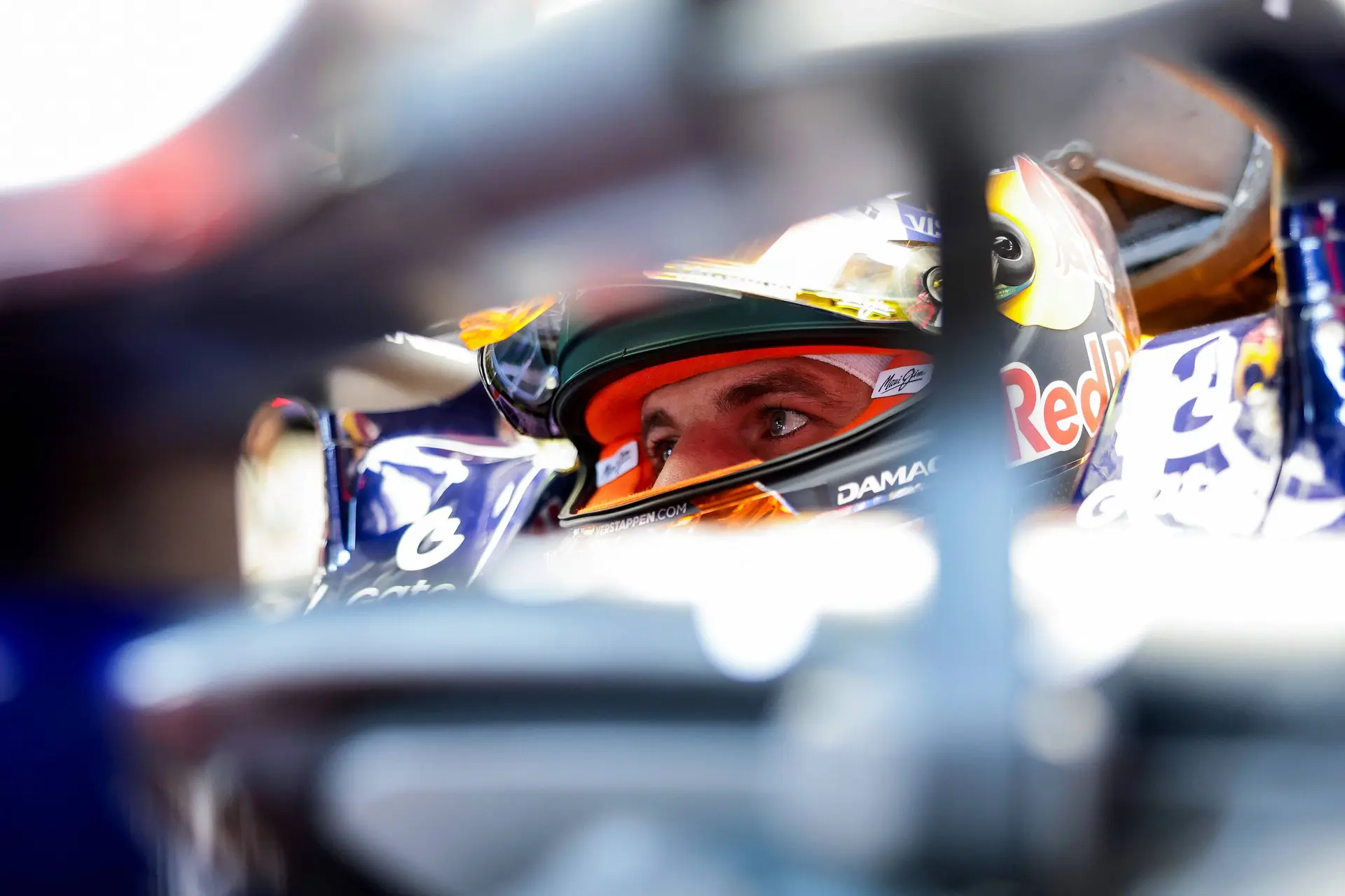 Verstappen voert druk flink op, net als Red Bull antwoorden zoekt