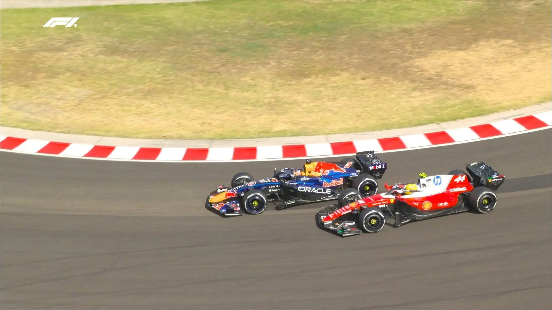 lewis-hamilton-max-verstappen-hongarije