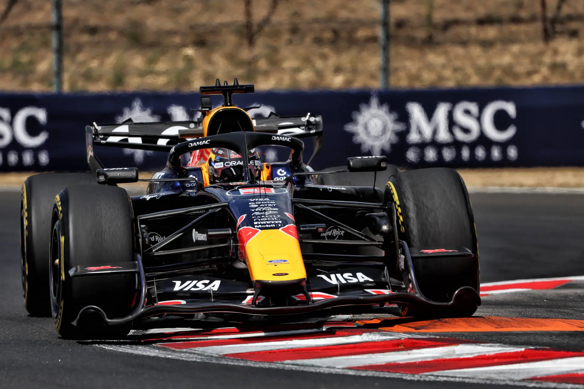 max-verstappen-hongarije-vrijdag-2026