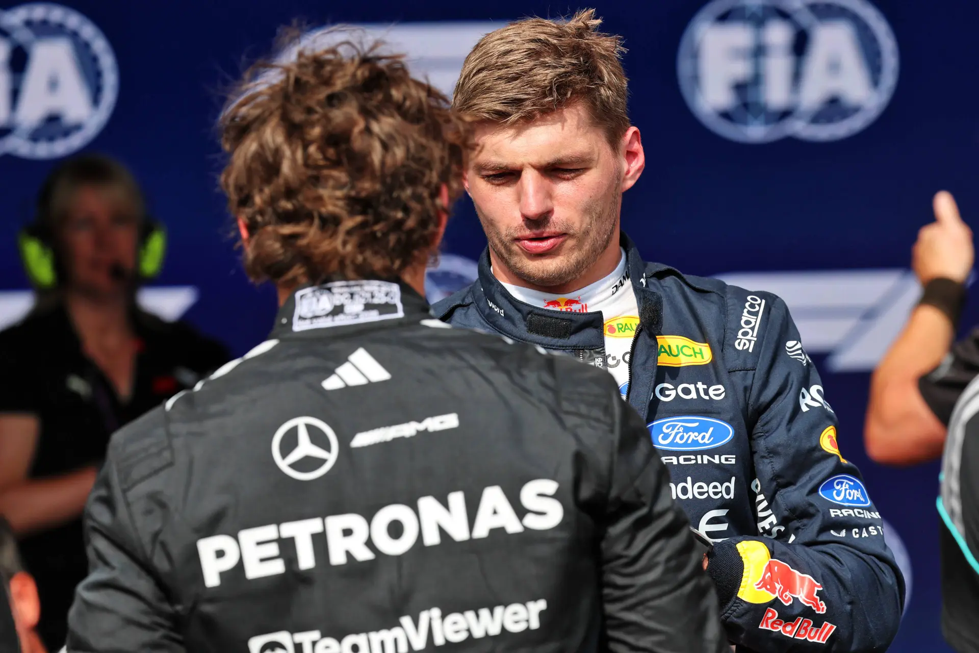 Verstappen durft niet meer kritiek op F1 te uiten: 'Straks schiet iemand me buiten deze deur neer'