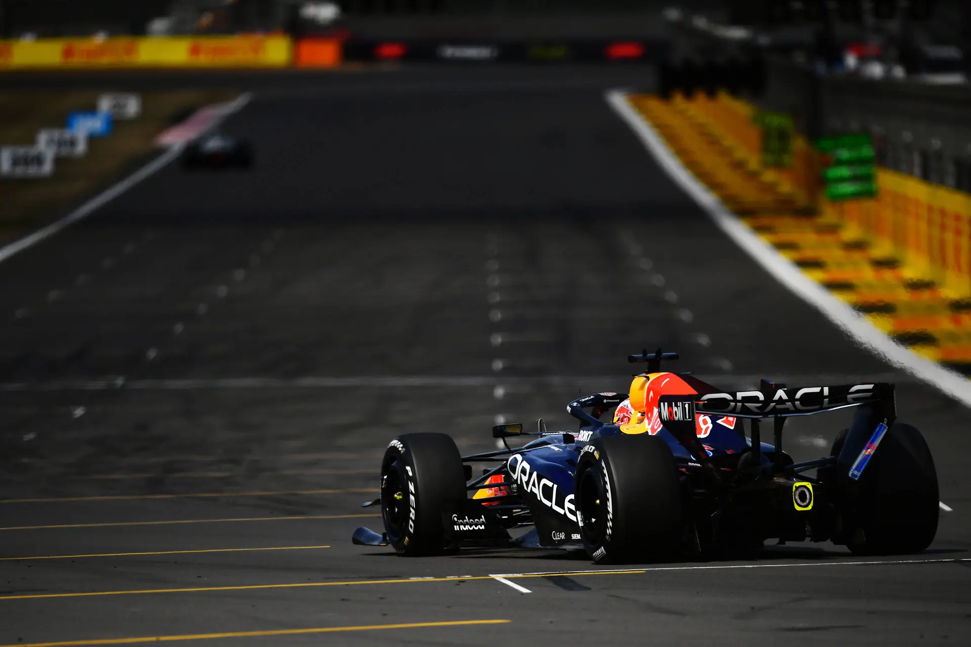 F1 Today: Update on Red Bull's rear wing as Perez makes cheeky comment at Hamilton