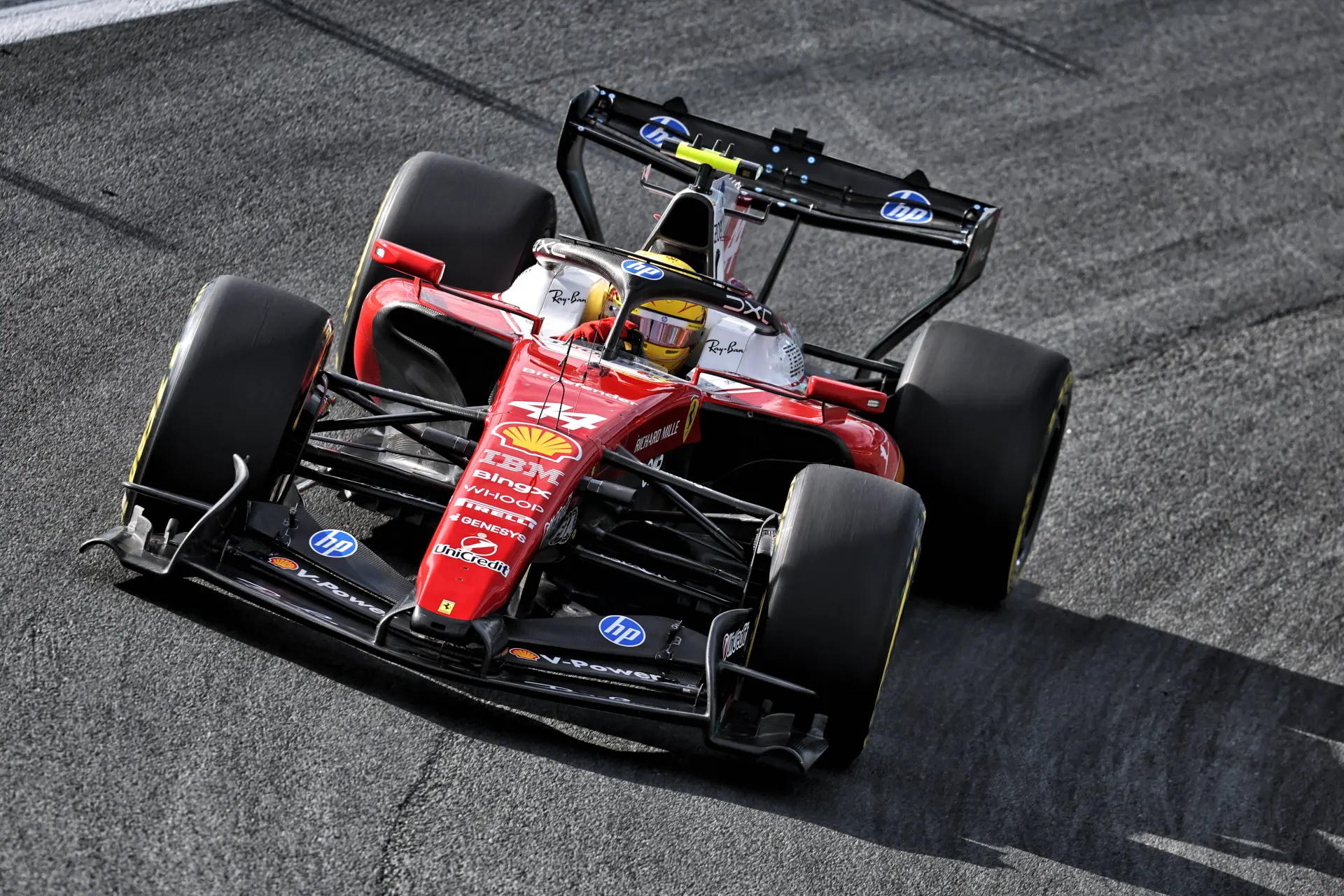 lewis-hamilton-ferrari-zandvoort-2026