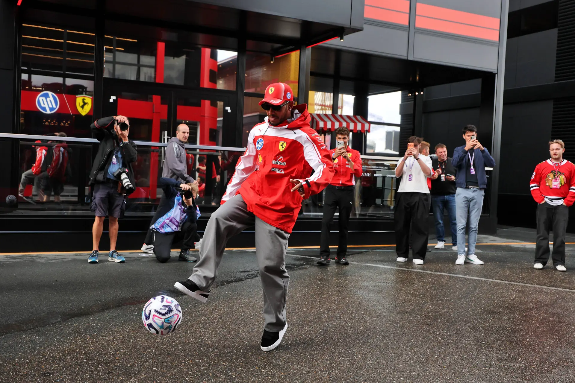 lewis-hamilton-zandvoort-donderdag-